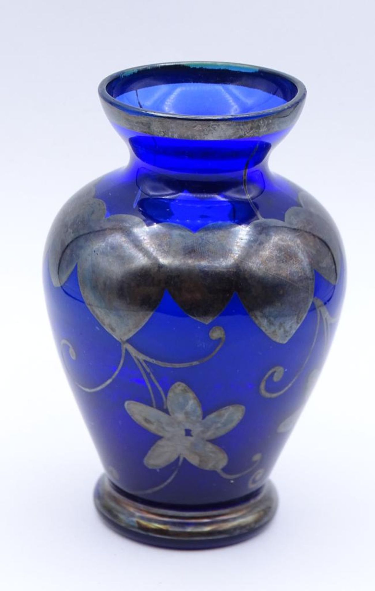 Kleine blaue Vase mit Silber Overlay,H-11,0cm tw.berieben - Bild 2 aus 4