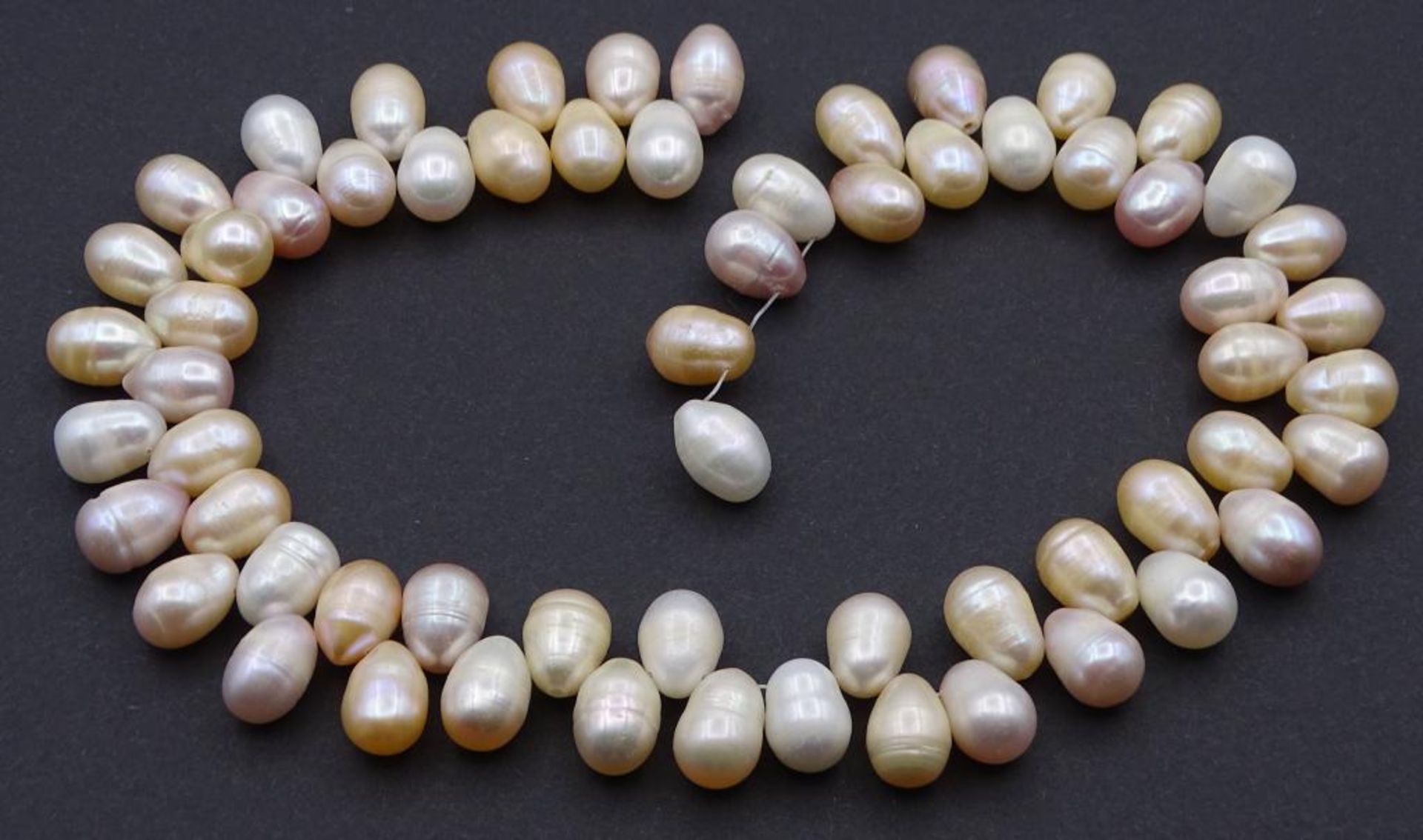 Tropfenförmige Perlen Halskette ohne Verschluss, ca.L- 40cm, 100,1gr
