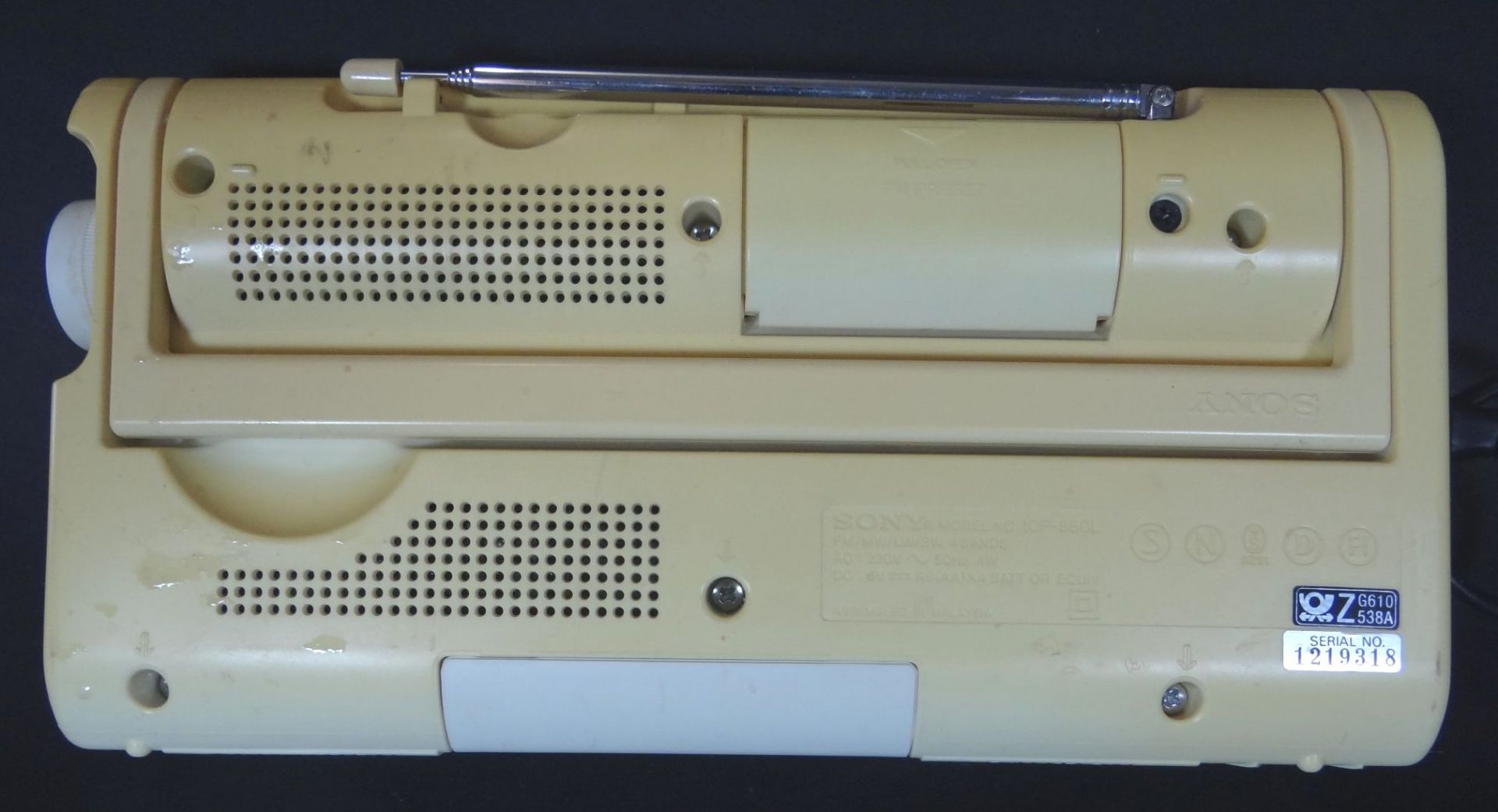 kl. Transistor Radio "Sony" 4-Band , funktionstüchtig, H-12 cm, 25x5 c - Bild 5 aus 6