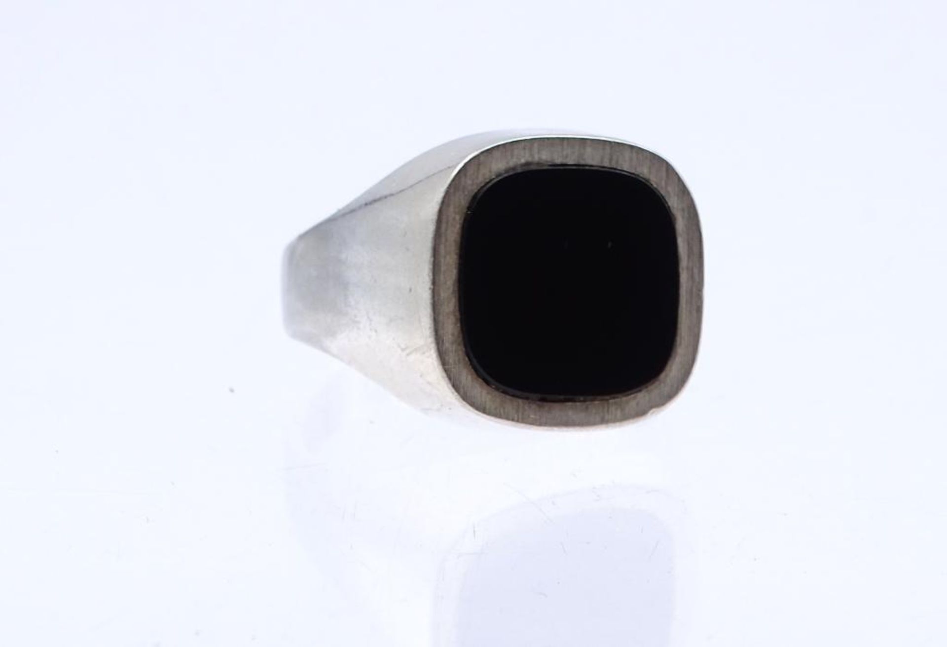 835er Herren Silber Ring mit schwarzer Platte, 8,5gr., RG 66