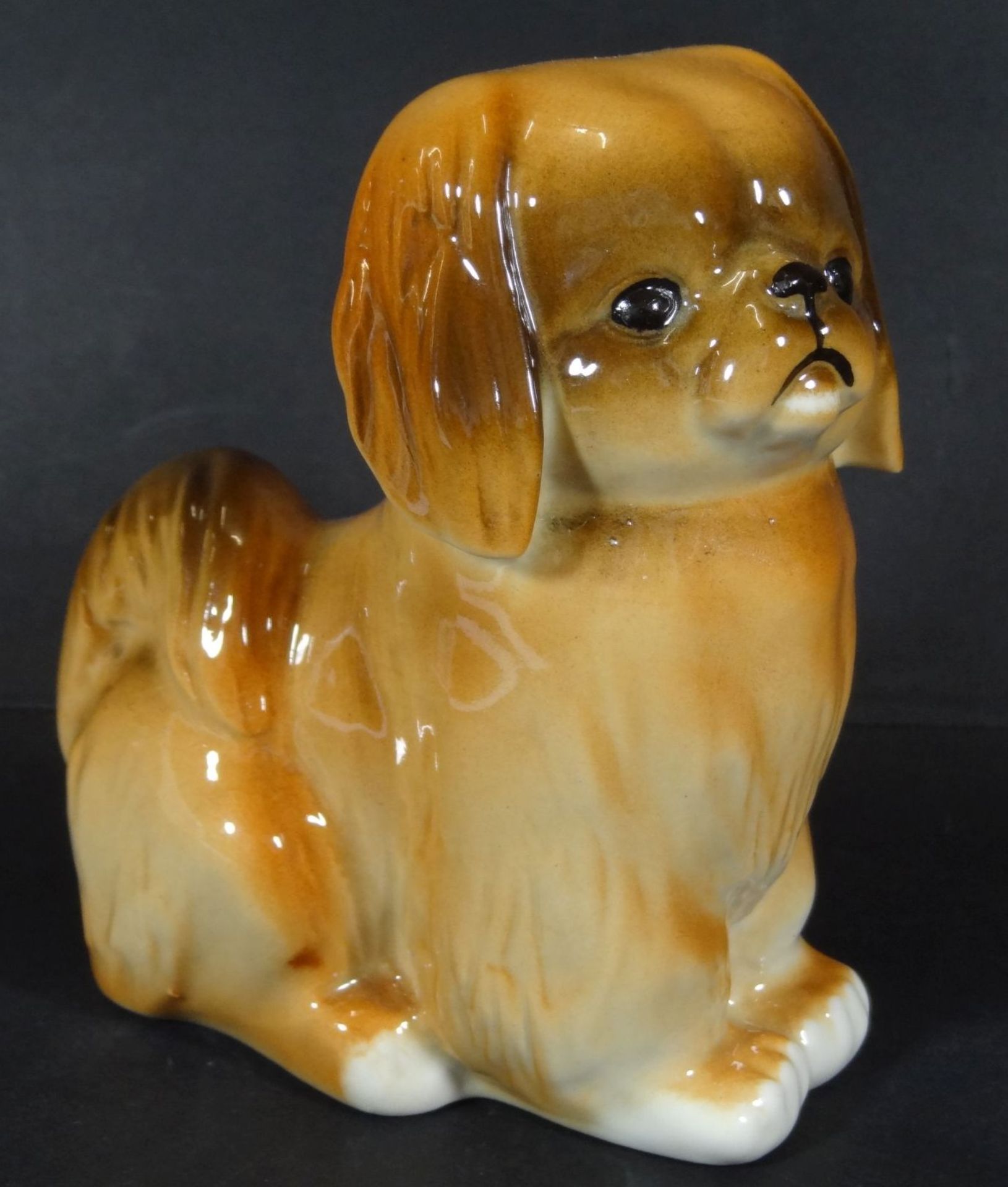 undeutl. gemarkter Pekinese, wohl Russland, H-13 cm- - -22.61 % buyer's premium on the hammer