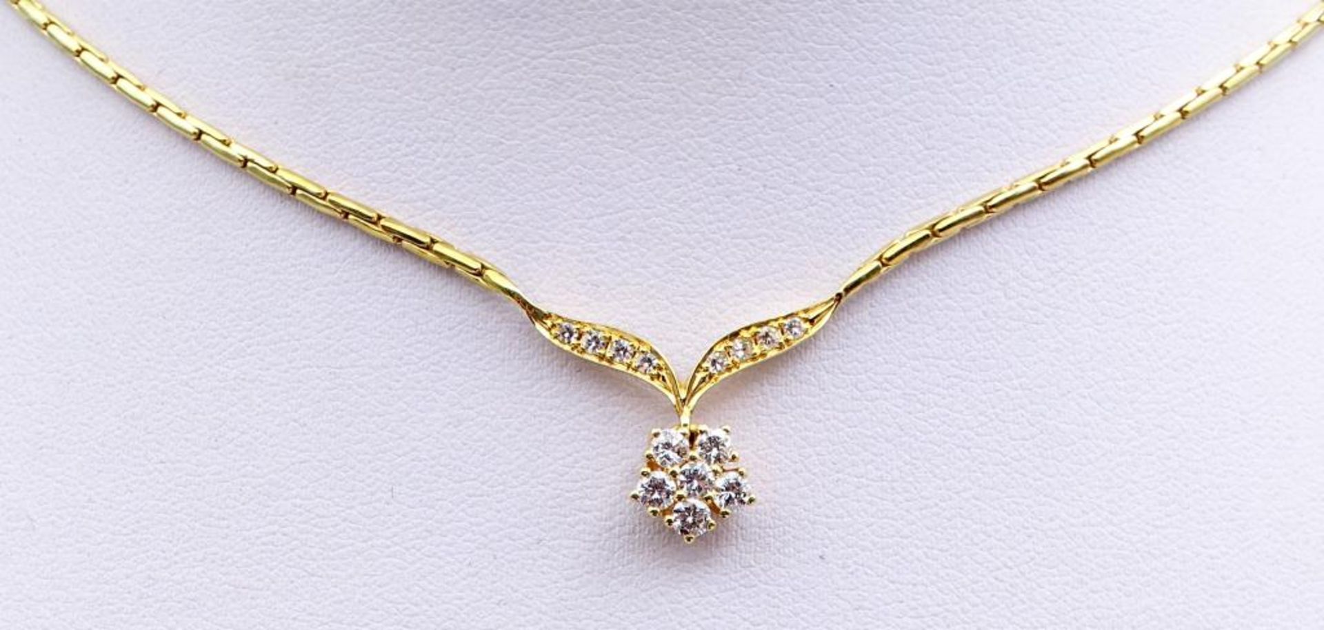 585er GG Collier mit sternförmigen Diamantbesatzinsg. 14 Diamanten zus. 0,56ct.,W/si, vollschliff, + - Bild 9 aus 9