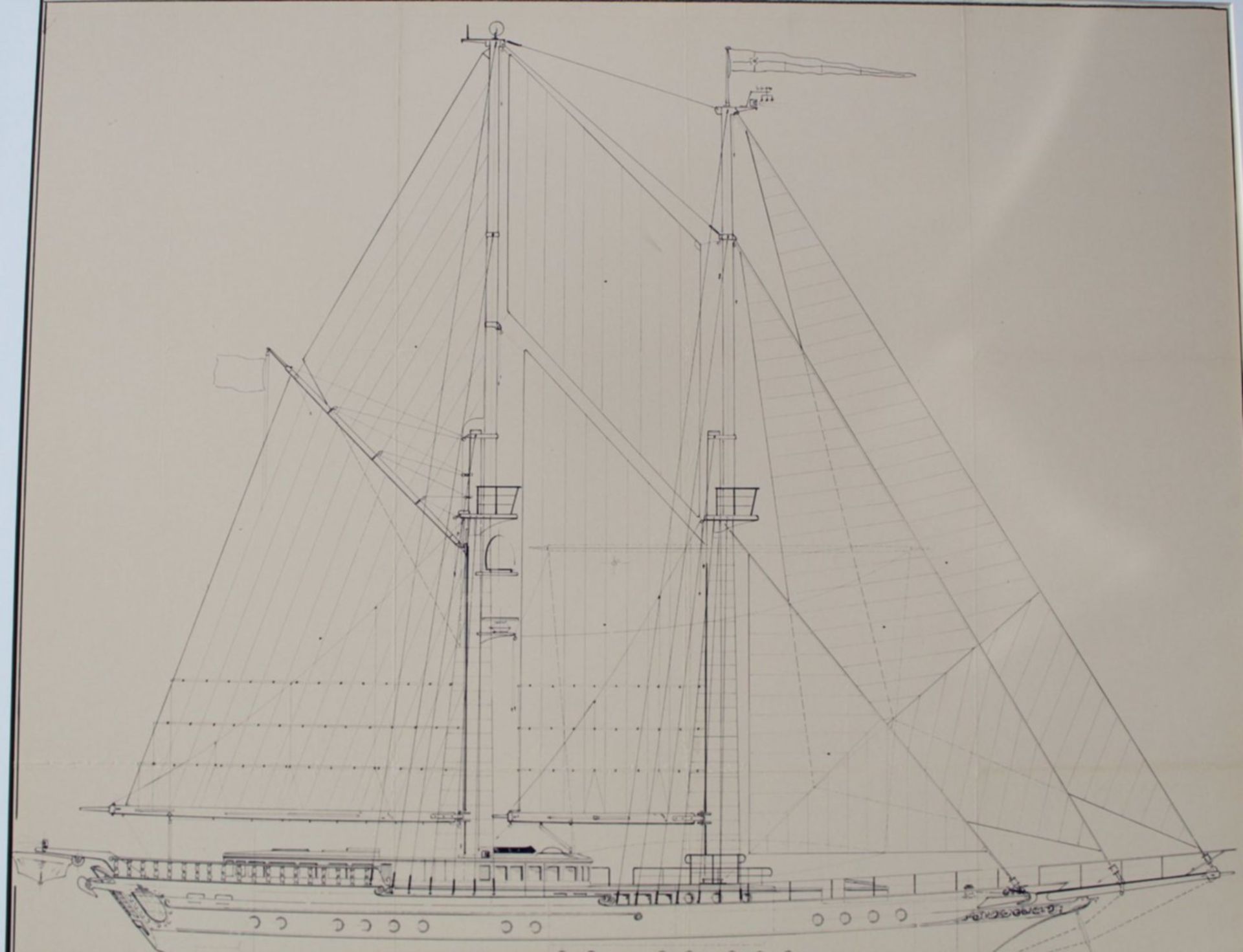 grosse Konstruktionszeichnung eines Segelschiffes, gerahmt, Glas fehlt, 128x 100 cm- - -22.61 % - Image 5 of 6