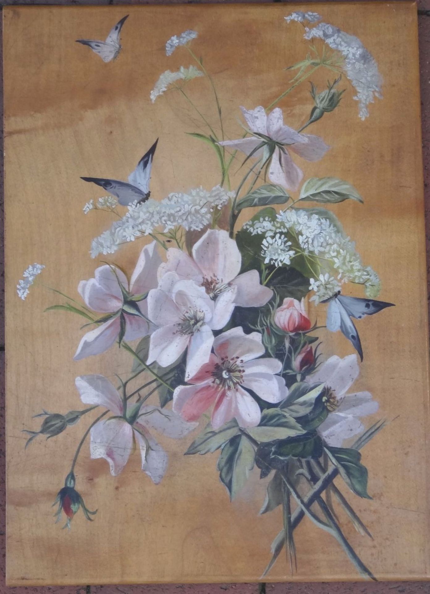 anonymes Blumengemälde mit Vögel auf Holzplatte, 37x26 cm- - -22.61 % buyer's premium on the