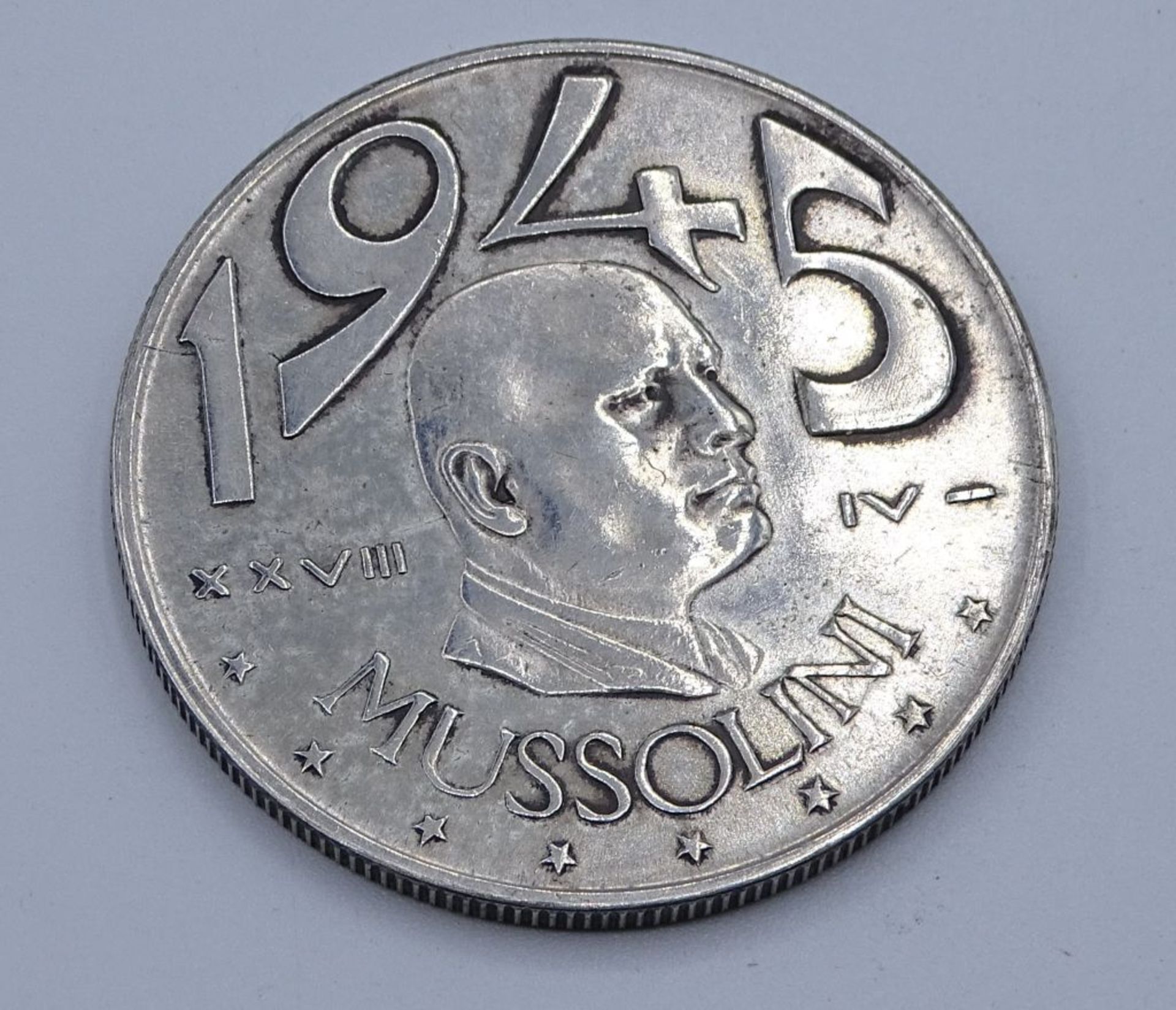 1945 Italien 20 Lire 1945 Mussolini,versilbert- - -22.61 % buyer's premium on the hammer priceVAT - Bild 2 aus 2