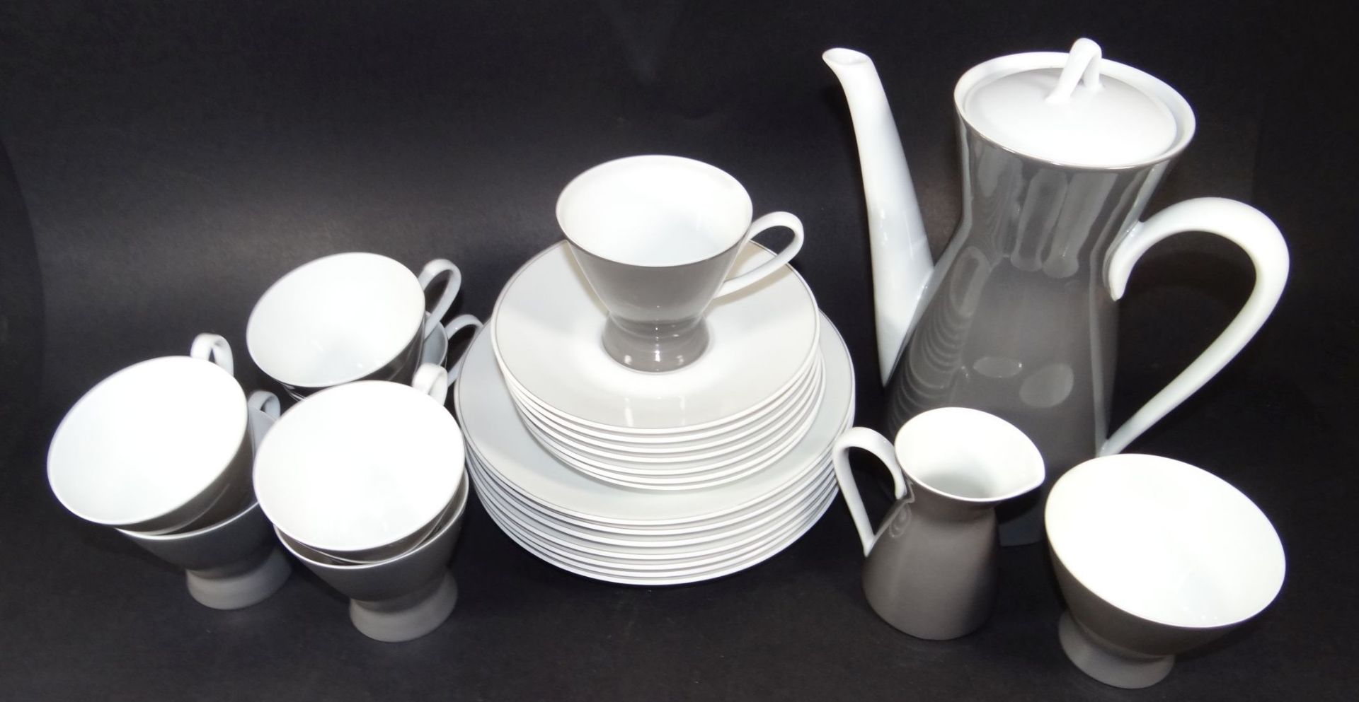 Kaffeeservice "Rosenthal" für 7 Personen, Sekunda grau, 24 Teile,- - -22.61 % buyer's premium on the - Bild 2 aus 5