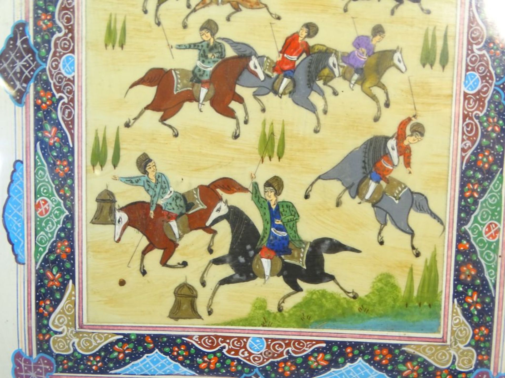 Persische Malerei wohl auf Beinplatte,Handgemalt,"Persischen Polo?",ger/Glas, RG 37x31cm,MG - Bild 5 aus 7