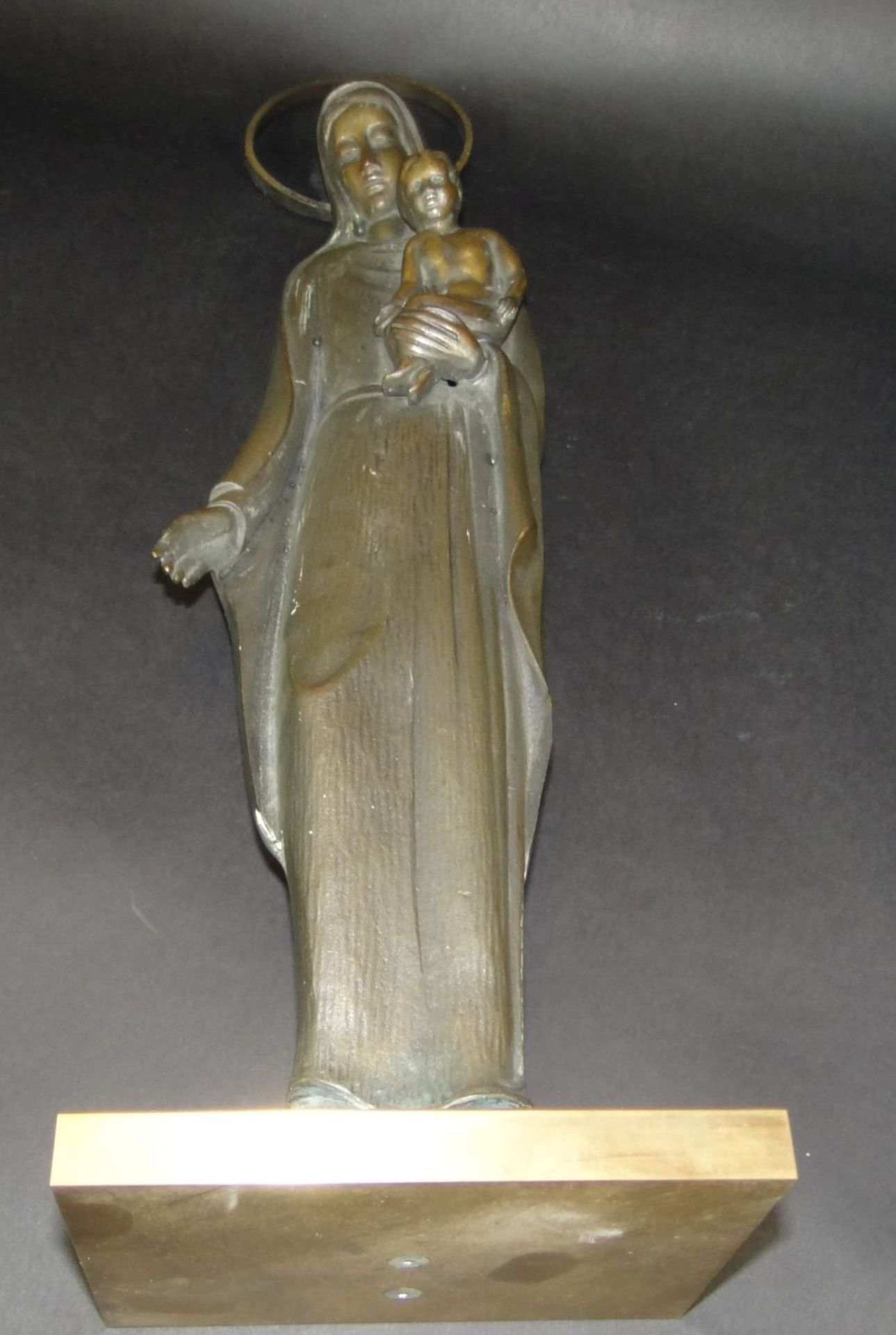 A. Dubois, Bronze "Madonna mit Kind" auf Bronze Sockel, H-45 cm, 20.Jhd.,- - -22.61 % buyer's - Bild 5 aus 8