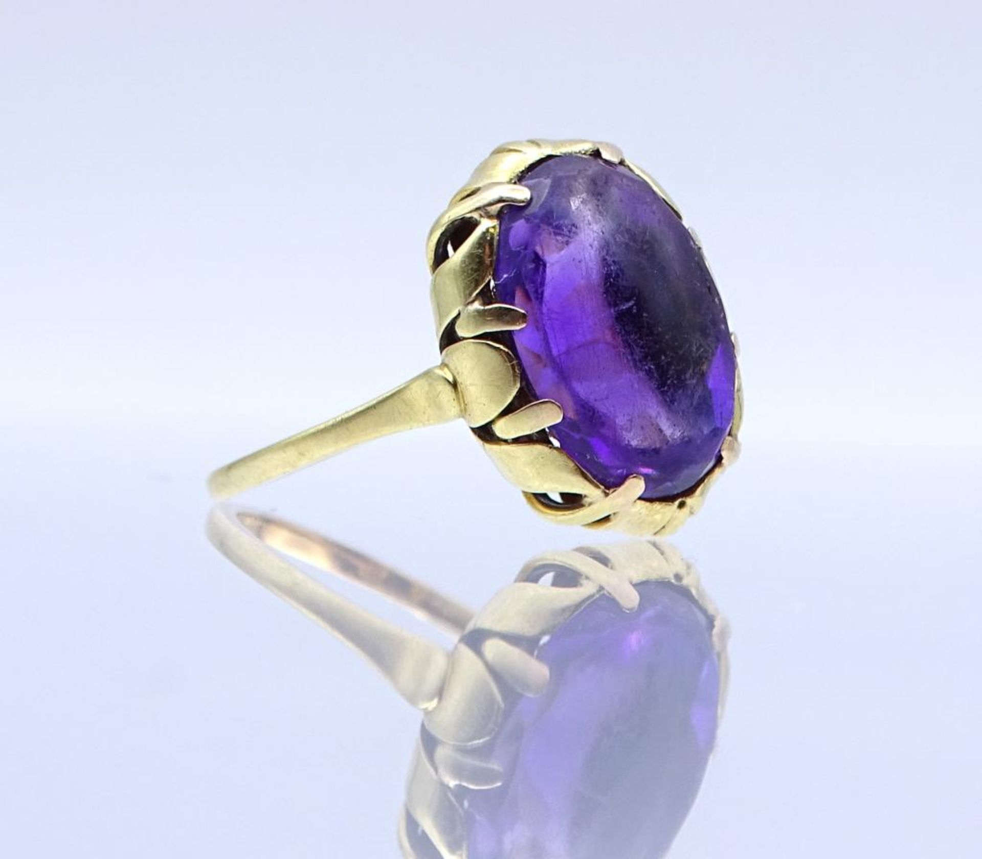 Goldring GG 585/000 mit einen Amethyst Cabochon (Tragespuren), 5,6gr., RG 59- - -22.61 % buyer's