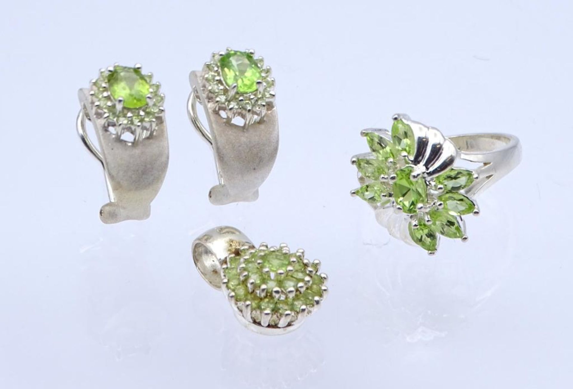 Schmuck Set,Sterling Silber 925/000 mit Peridot Besatz,Ohrclips,Anhänger und Ring,ges.Gew.17gr.,