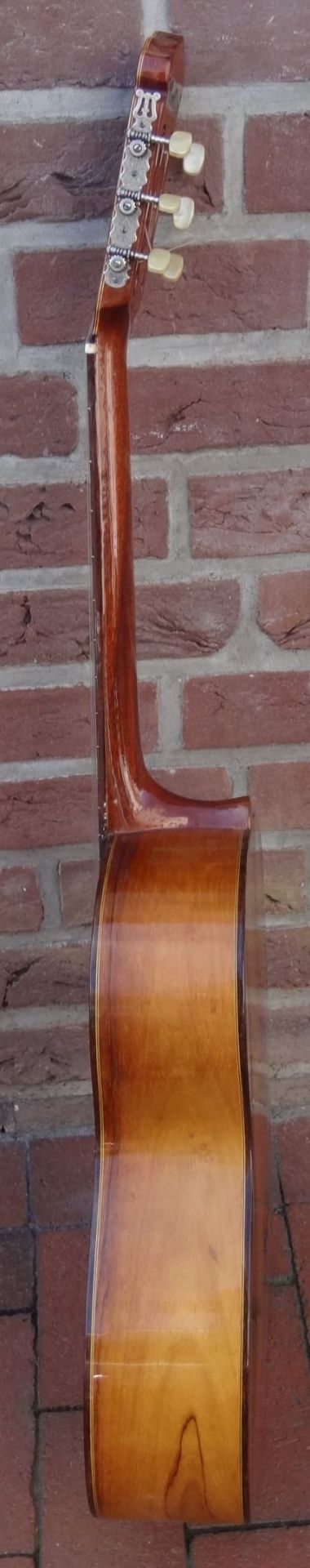 Klassische Konzertgitarre "Som Dhouro-Bahia", gut erhalten, L-99 cm- - -22.61 % buyer's premium on - Bild 6 aus 10
