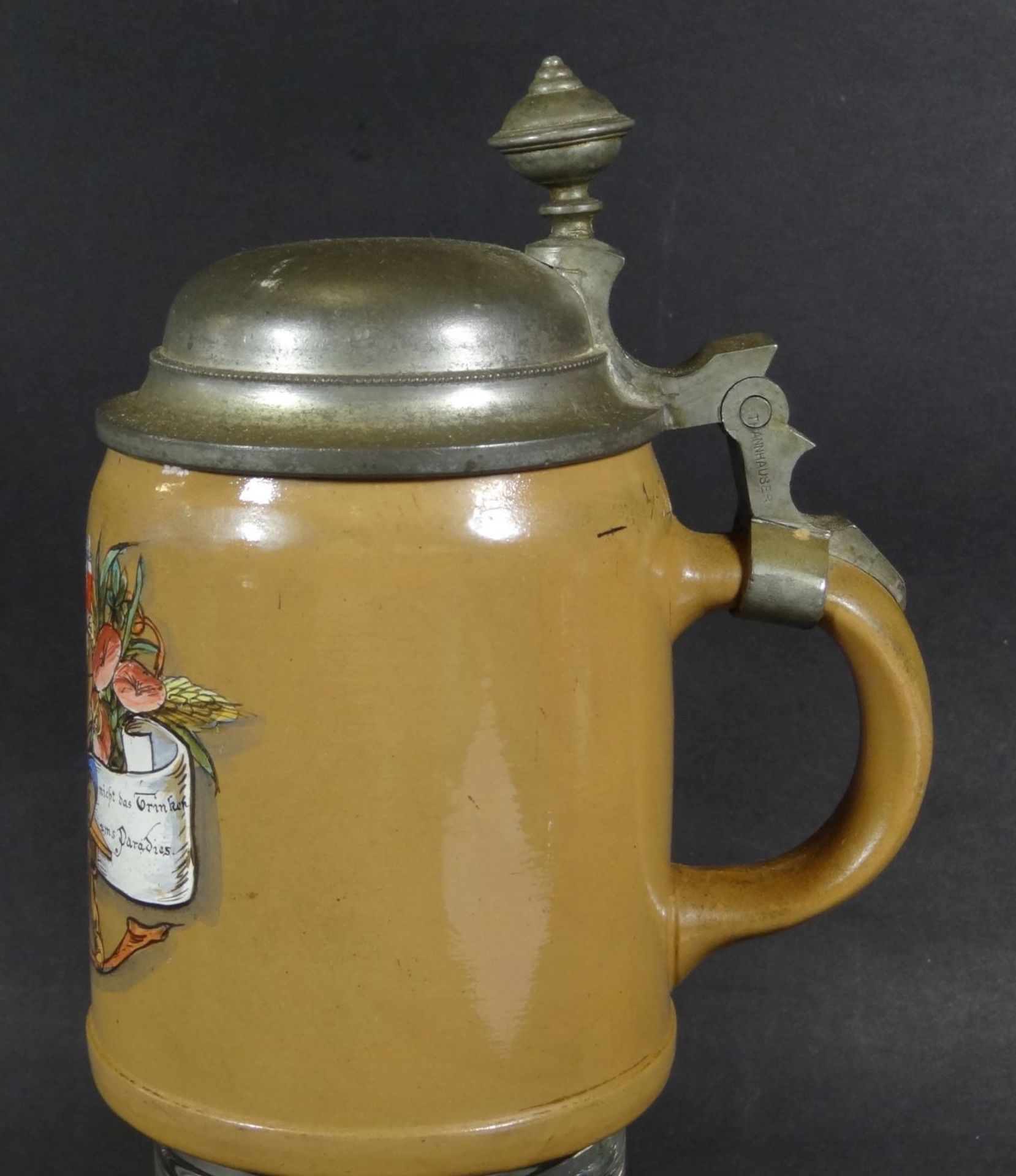 Bierkrug, wohl Mettlach, mit Trinkerszene, handbemalt, Zinndeckel, H-16 cm- - -22.61 % buyer's - Bild 5 aus 7