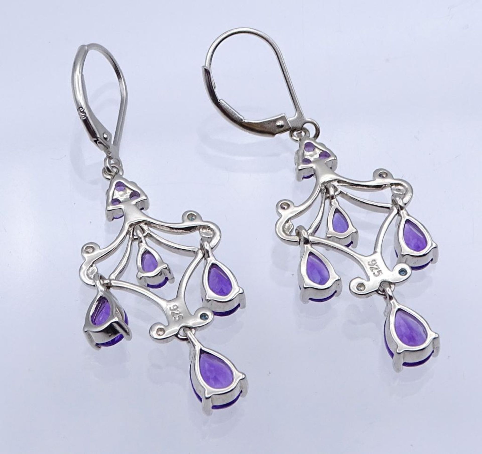 Paar Sterling Silber Ohrhänger mit facettierten Amethysten, L- 5,0cm, ges.Gew.5,6gr- - -22.61 % - Bild 3 aus 3