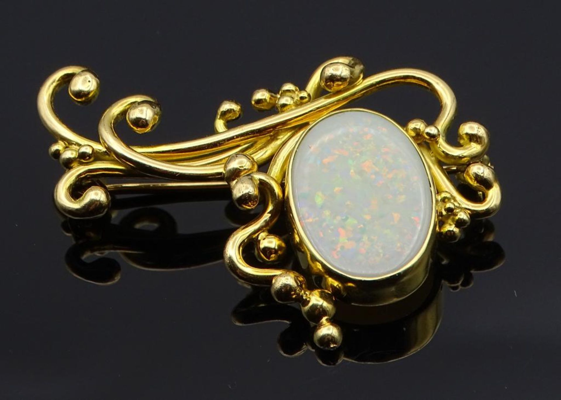 Massive 750er GG Brosche mit einen Opal Cabochon, 13,4gr., 4,6x3,2cm,WBW von 2011:3492 Euro- - -22. - Bild 2 aus 6