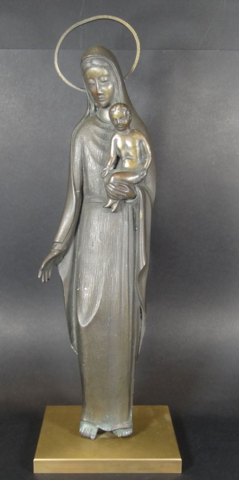A. Dubois, Bronze "Madonna mit Kind" auf Bronze Sockel, H-45 cm, 20.Jhd.,- - -22.61 % buyer's