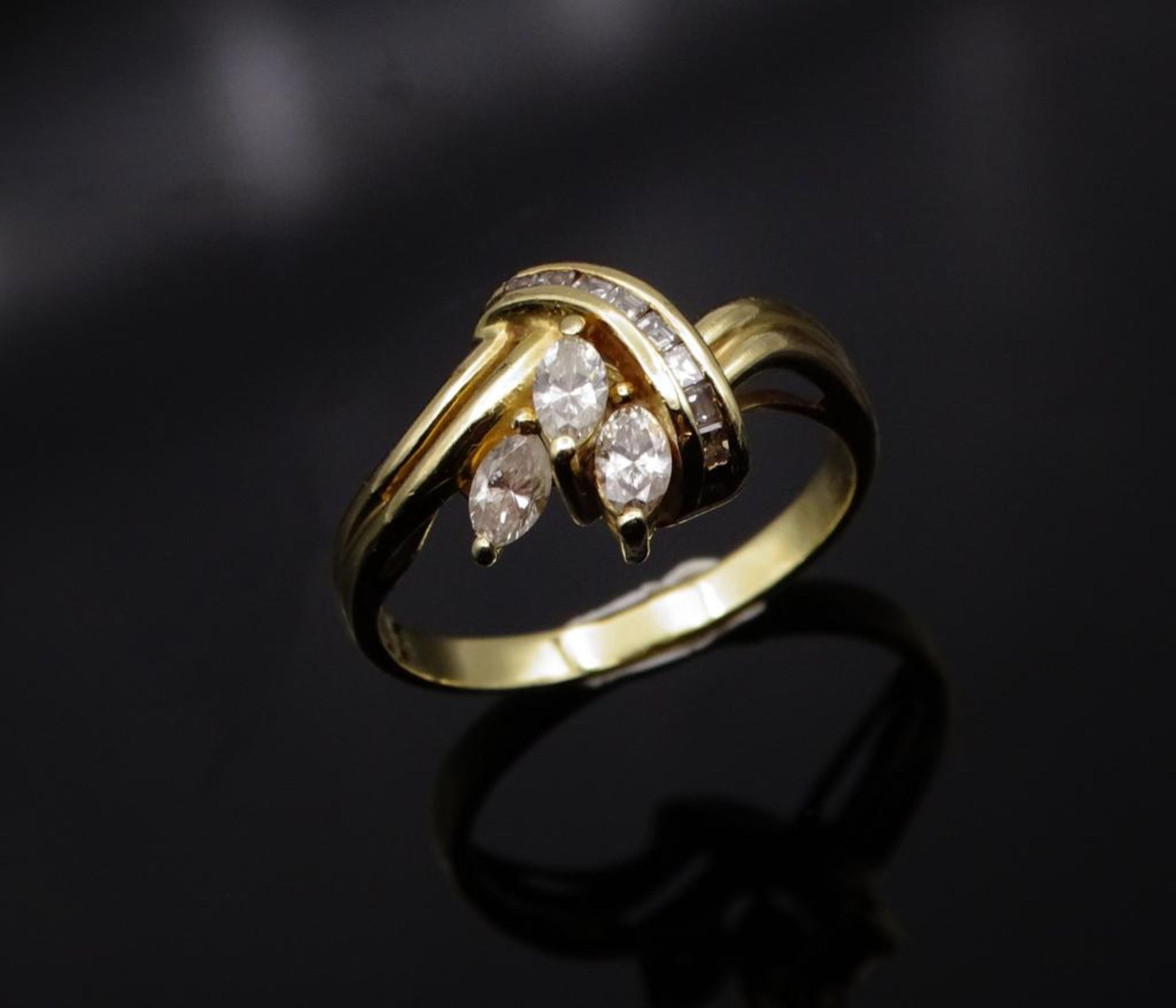 Diamant-Goldring in 750er Gelbgold, 3 Navette Diamanten W/si 1 zus. 0,39ct., + 8 Rohdiamanten W/si 1 - Bild 7 aus 7