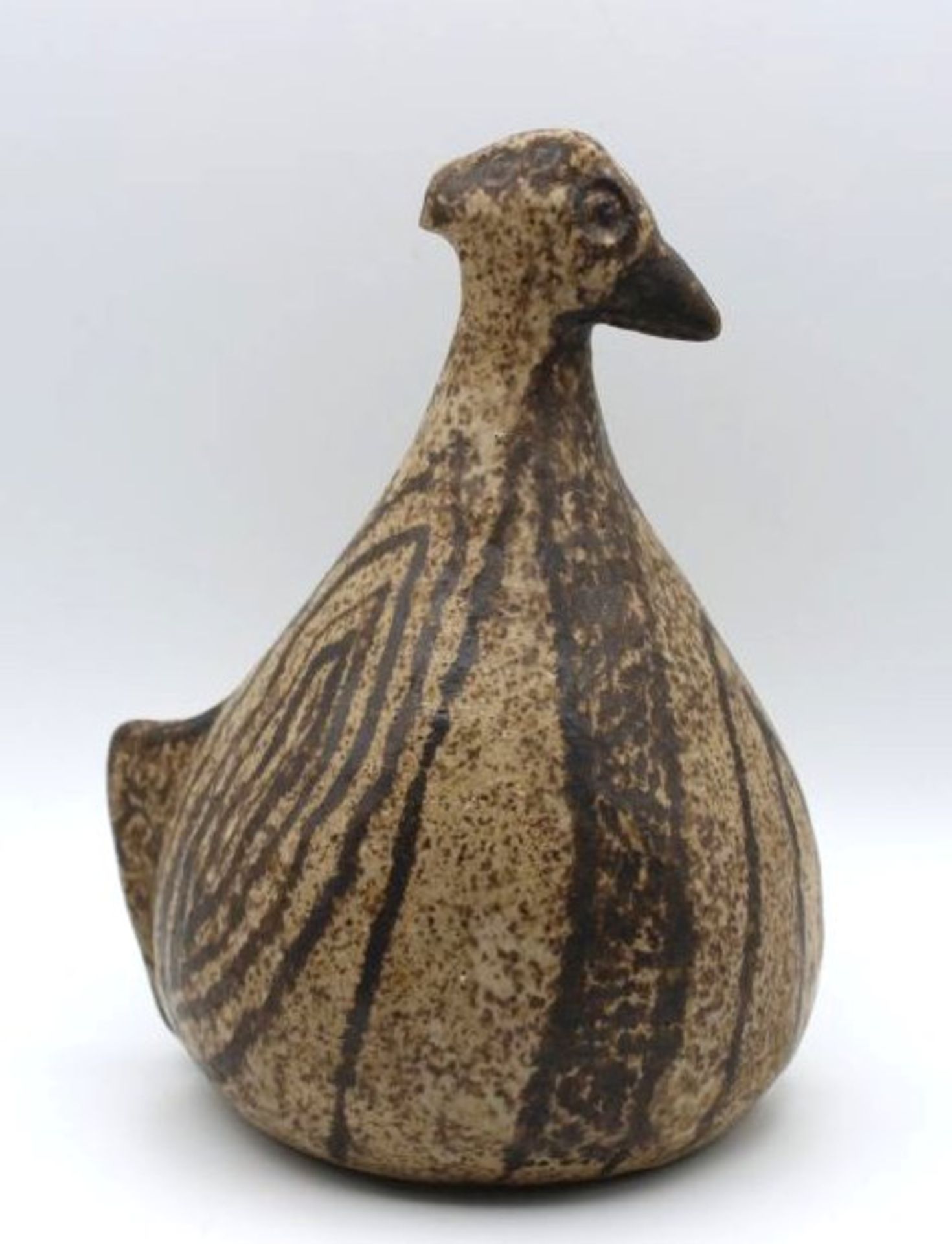 stilisierter Vogel, Kunstkeramik, signiert "A E 79", H-18cm.- - -22.61 % buyer's premium on the