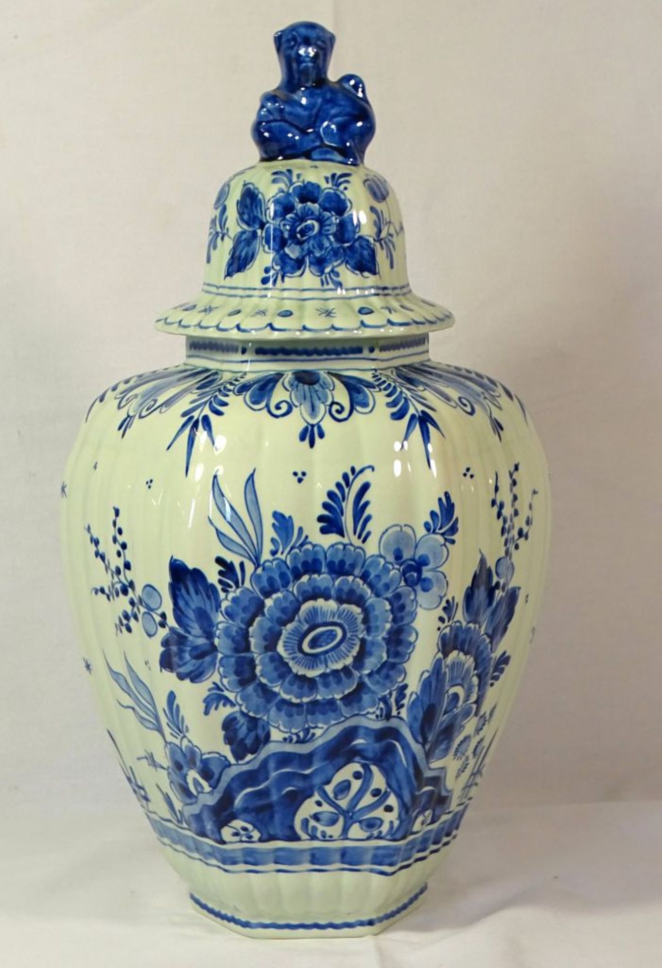 Große Deckelvase Royal Delft - Koninklijke ,blaues florales Dekor,H-39c- - -22.61 % buyer's - Bild 3 aus 7