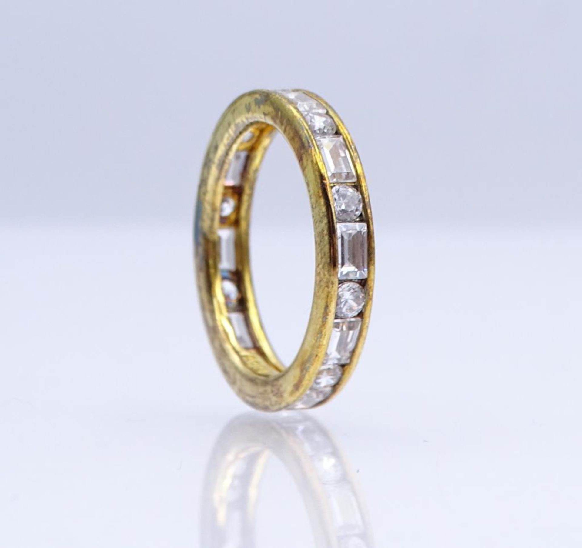 Ring Silber 925/000 vergoldet, mit rund und baguetteförmig fac. Zirkonia, RG 53, 3,5 g- - -22.61 % - Bild 2 aus 3