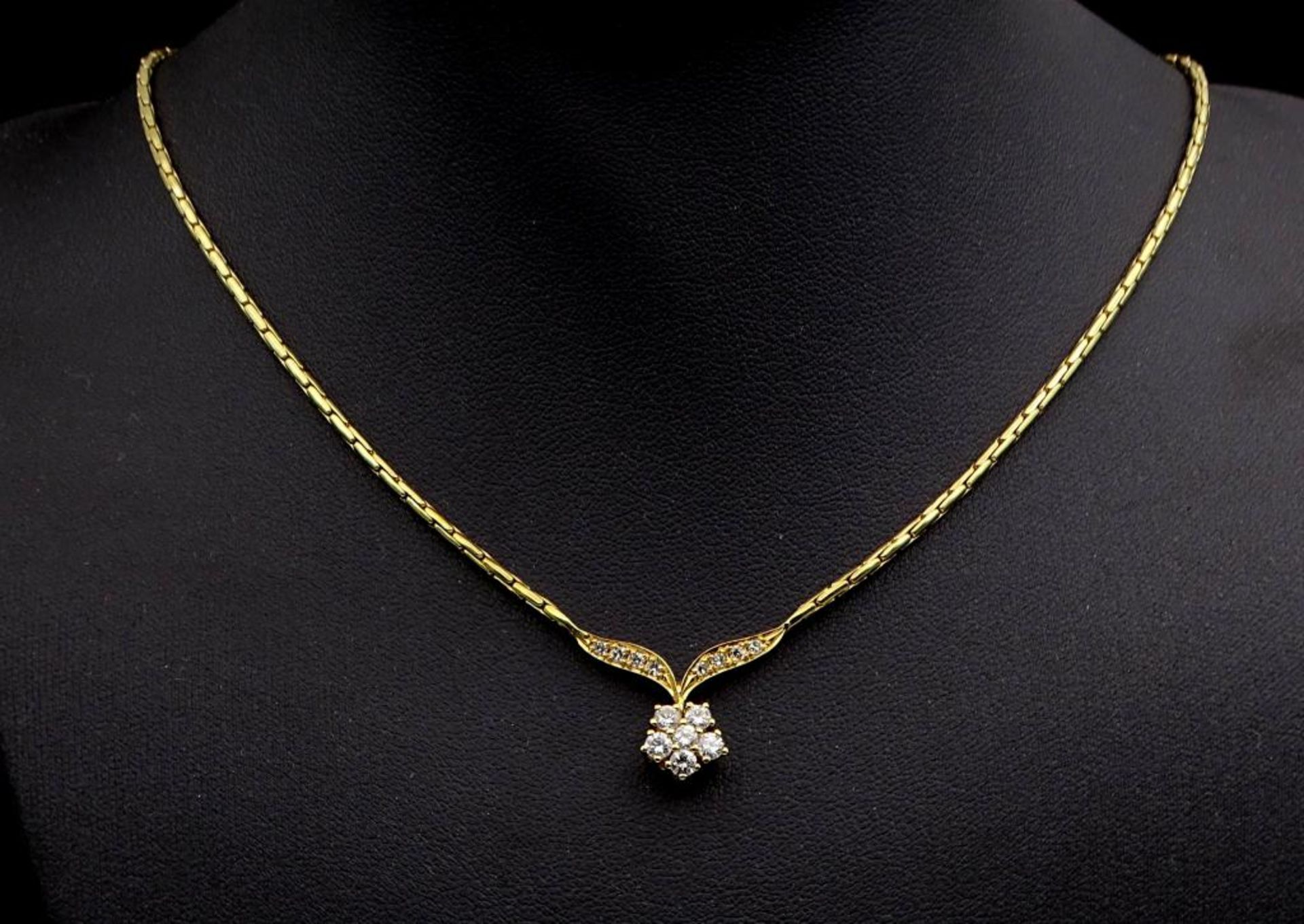 585er GG Collier mit sternförmigen Diamantbesatzinsg. 14 Diamanten zus. 0,56ct.,W/si, vollschliff, + - Bild 2 aus 9