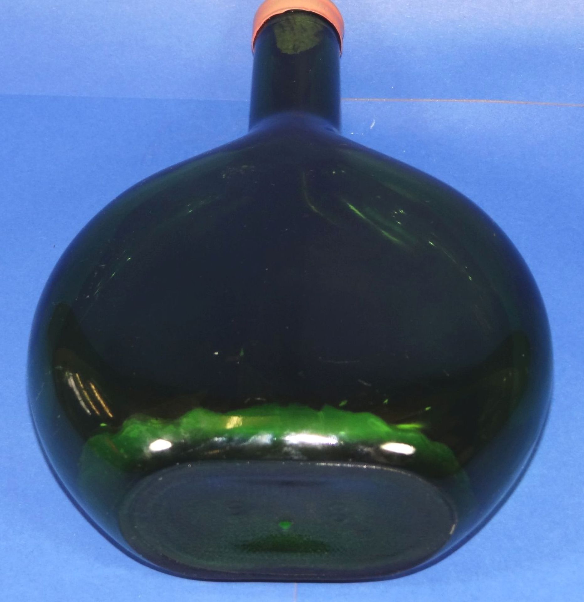 grüne Boxbeutelflasche mit Segelschiff "Astarte", H-21 c- - -22.61 % buyer's premium on the hammer - Bild 6 aus 6