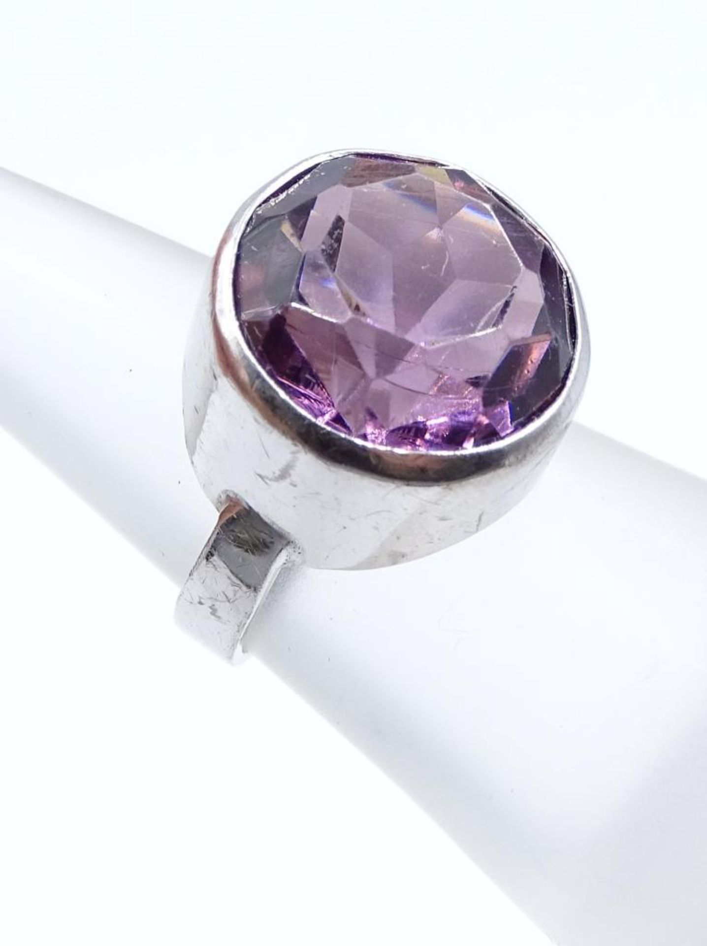 Massiver Sterling Silber 925/000 Ring mit einem facettierten Amethysten, 8,2gr., RG 53- - -22.61 % - Bild 3 aus 4