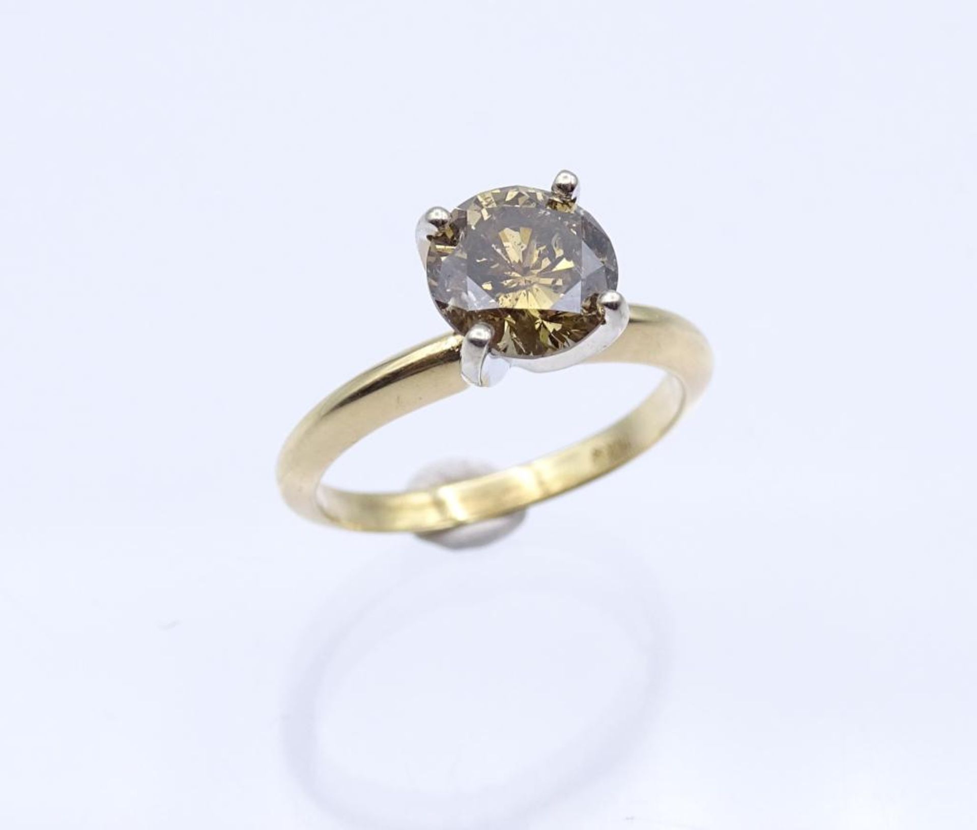 Brillant-Solitär-Ring, 585er GG ,Champagnerfarbiger Brillant ca. 1,5ct., seitl.ein Abplatzer,sowie - Bild 3 aus 9