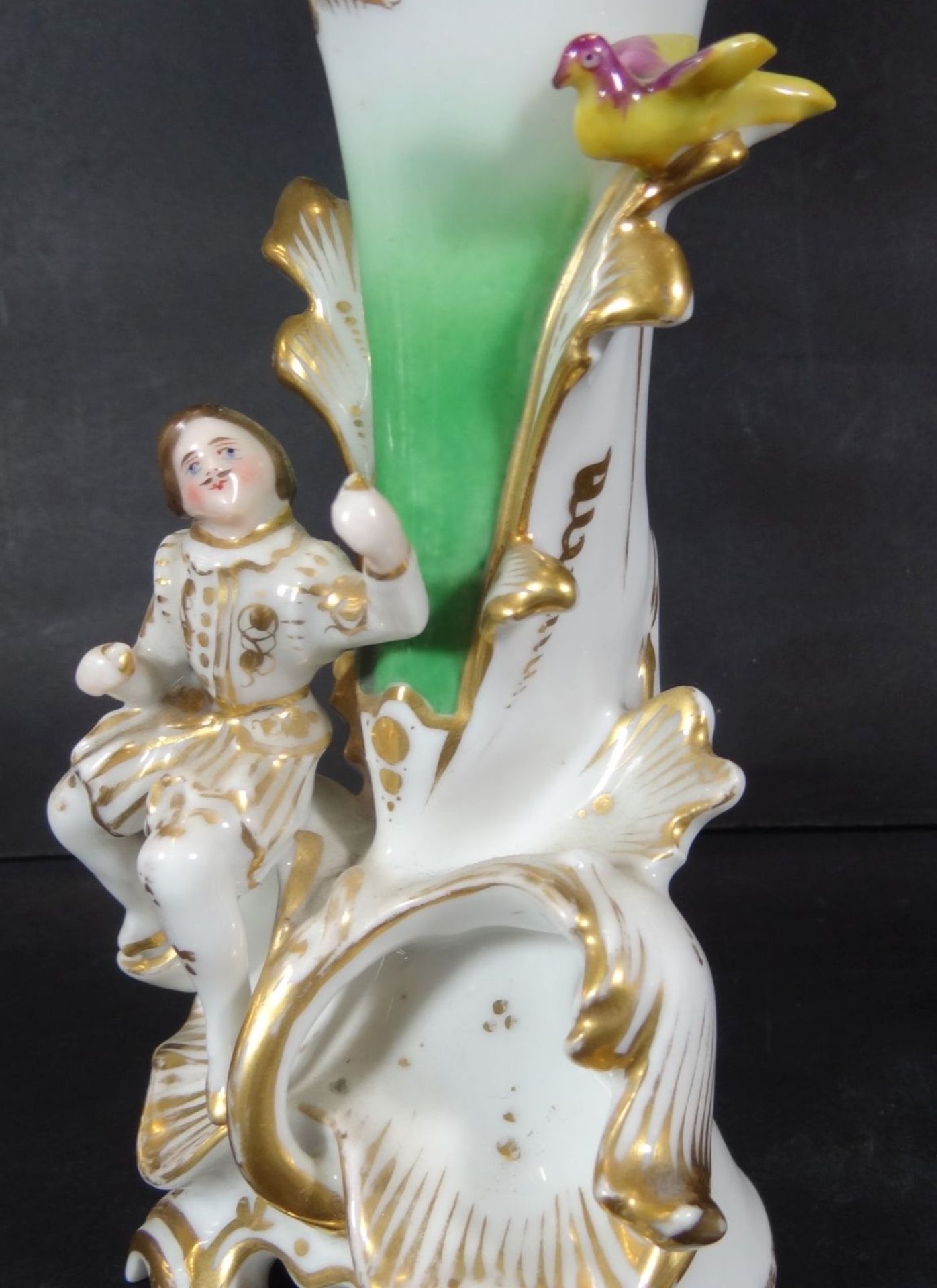 Biedermeier-Vase, Front mit Golddekor und grün, mit plast. Figur und Vogel, Gold berieben, eine - Bild 3 aus 5