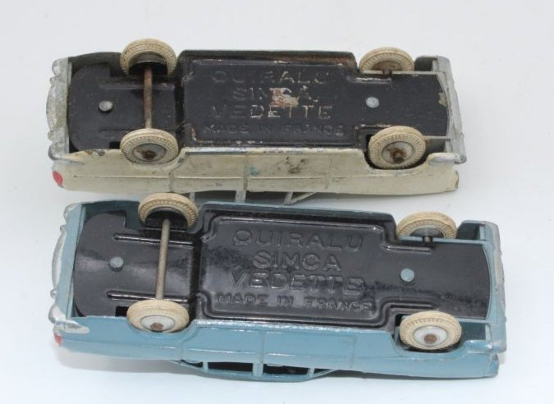 2x Druckguss-Modelle, Quiralu Simca Vedette, Frankreich, unterschiedliche Erhaltungen, H-3,5cm L- - Bild 2 aus 2