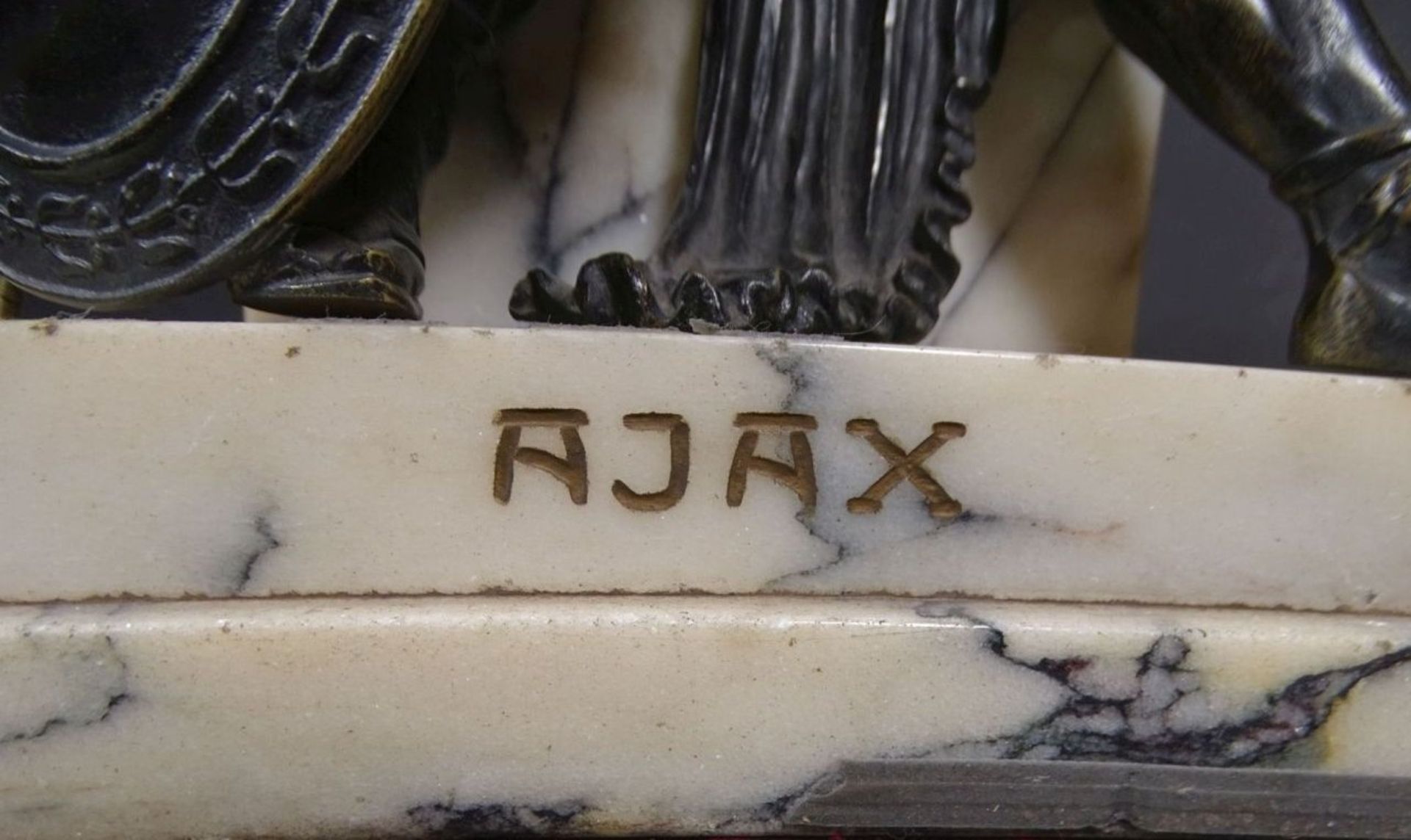 Schuchl signierte Bronze "Ajax" betitelt, auf Marmorsockel, H-29 cm, 11x19 cm, 5,7 kg- - -22.61 % - Bild 7 aus 10