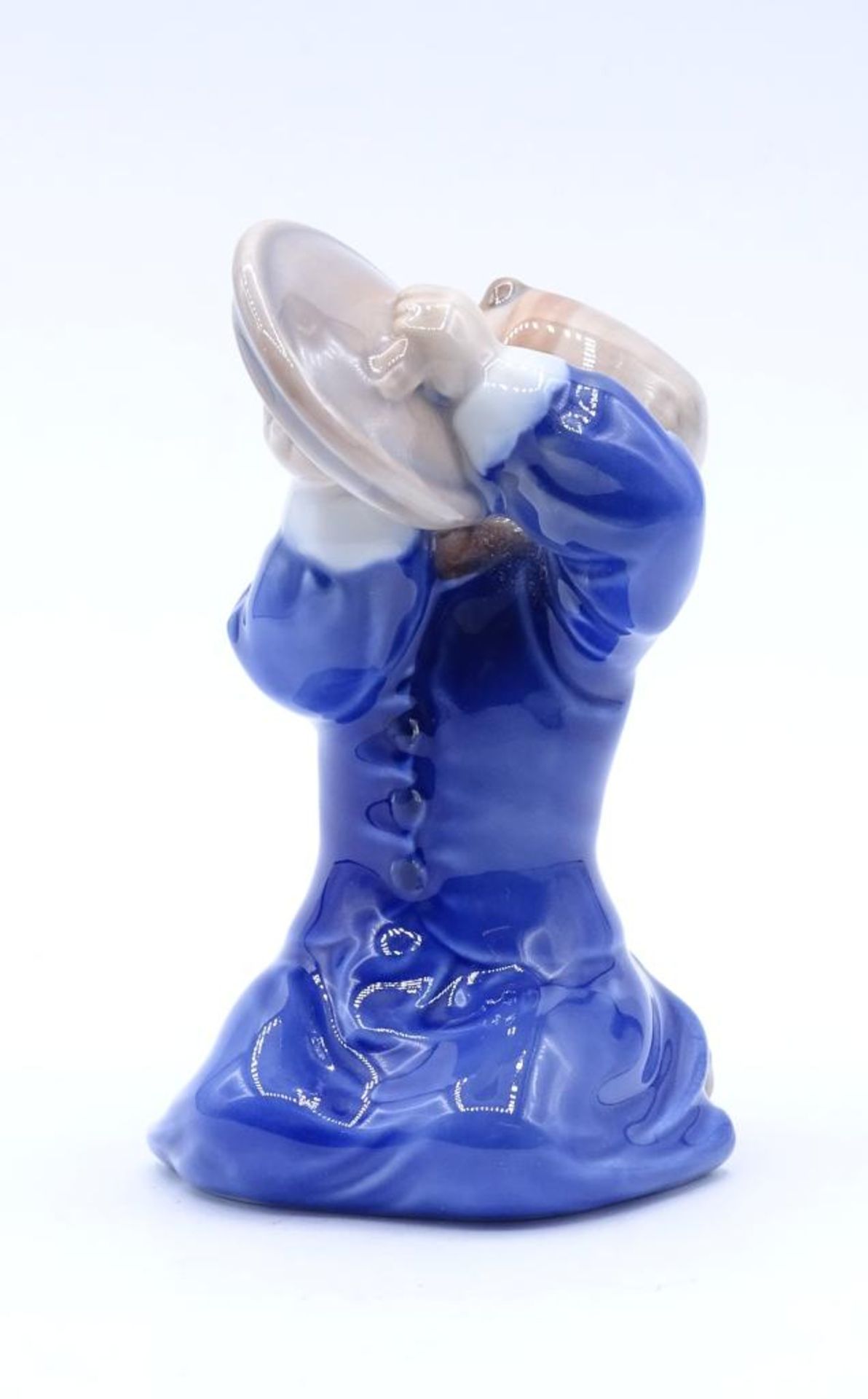 Royal Copenhagen Figur Mädchen mit Tschinellen, Nr. 3677, H-9,5c- - -22.61 % buyer's premium on - Bild 2 aus 4