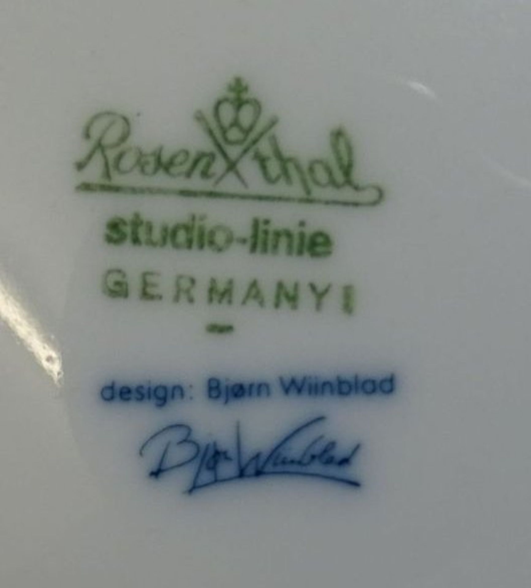 2 grosse, runde Wandteller "Rosenthal" Entw. B.Winblad, D-32,5 cm- - -22.61 % buyer's premium on the - Bild 4 aus 4