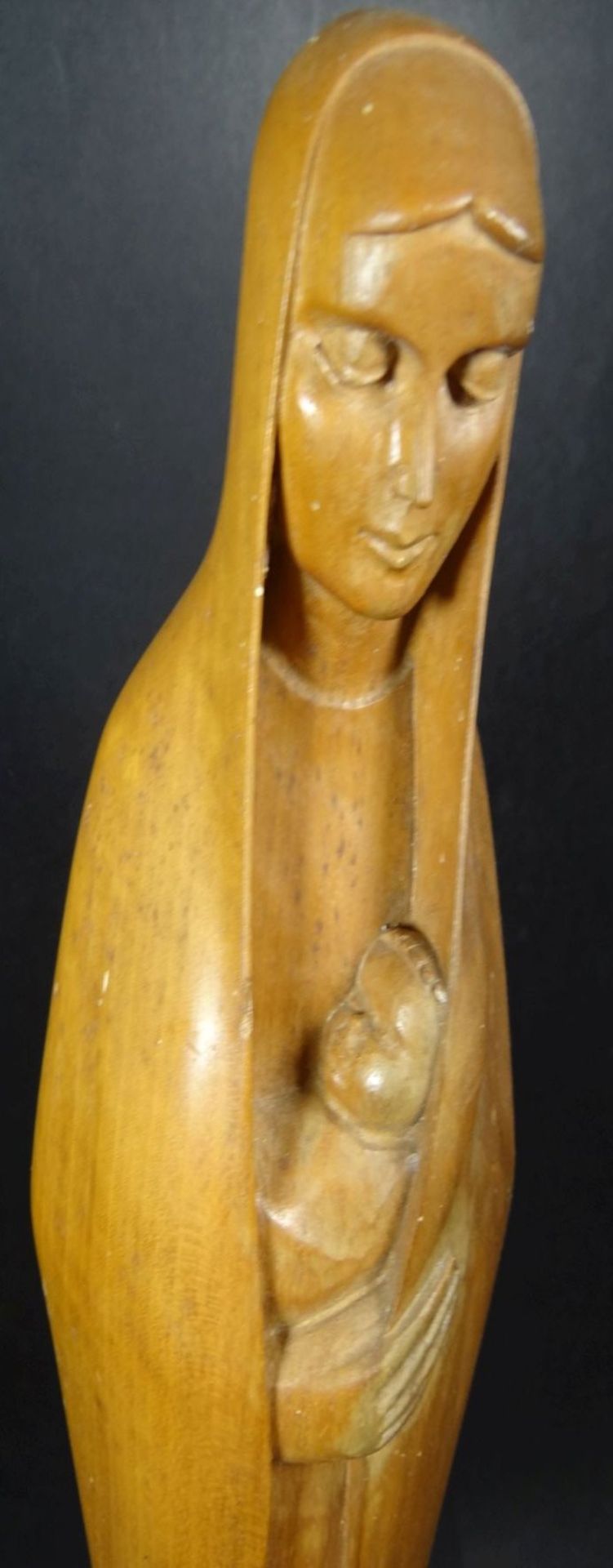 schlanke Holz-Madonna mit Kind, H-40 cm, kl. Abpltzer am Kleidersaum- - -22.61 % buyer's premium - Bild 2 aus 6