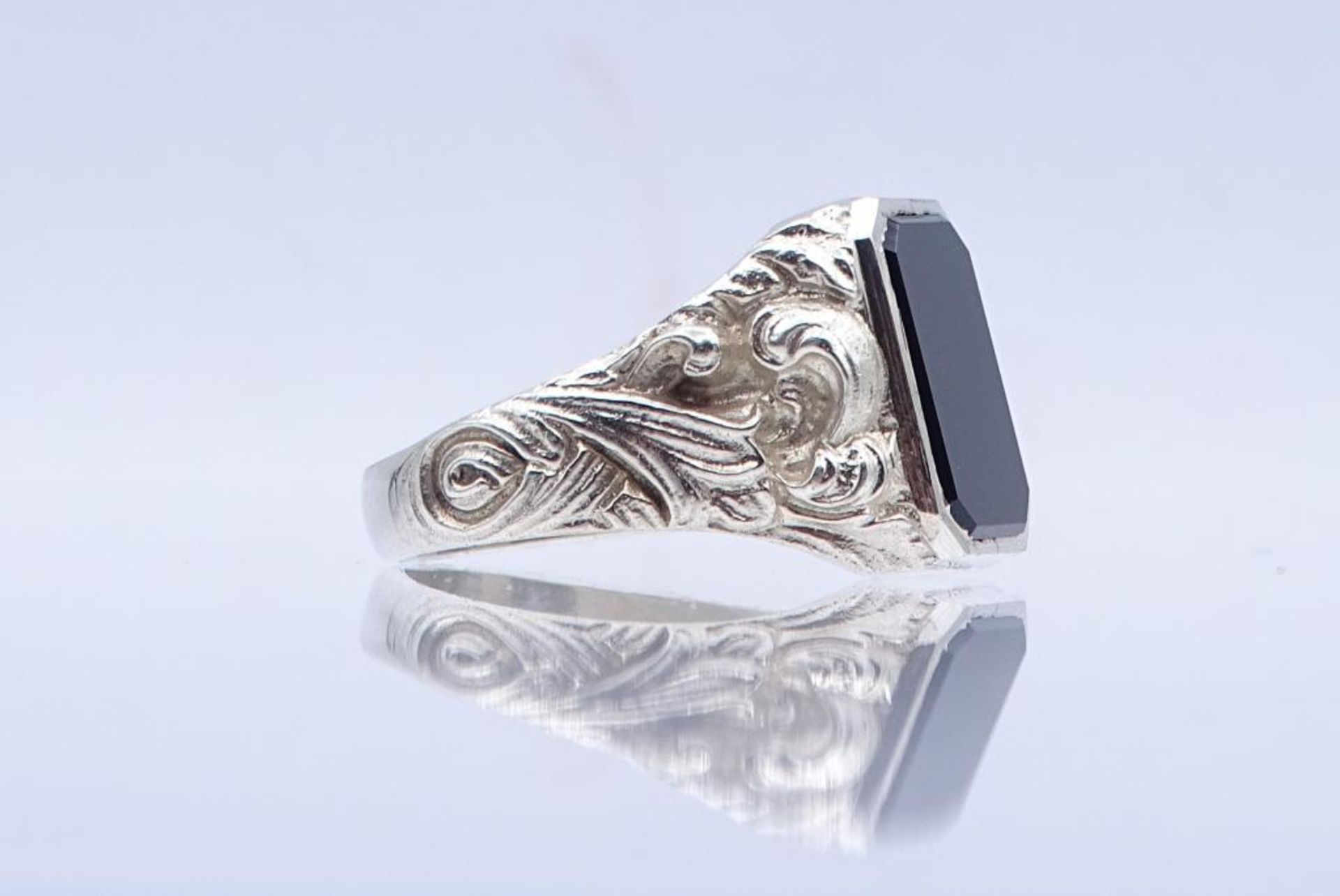 Onyx-Silber-Ring,Silber 835/000, 9,4gr., RG 62- - -22.61 % buyer's premium on the hammer priceVAT - Bild 2 aus 3