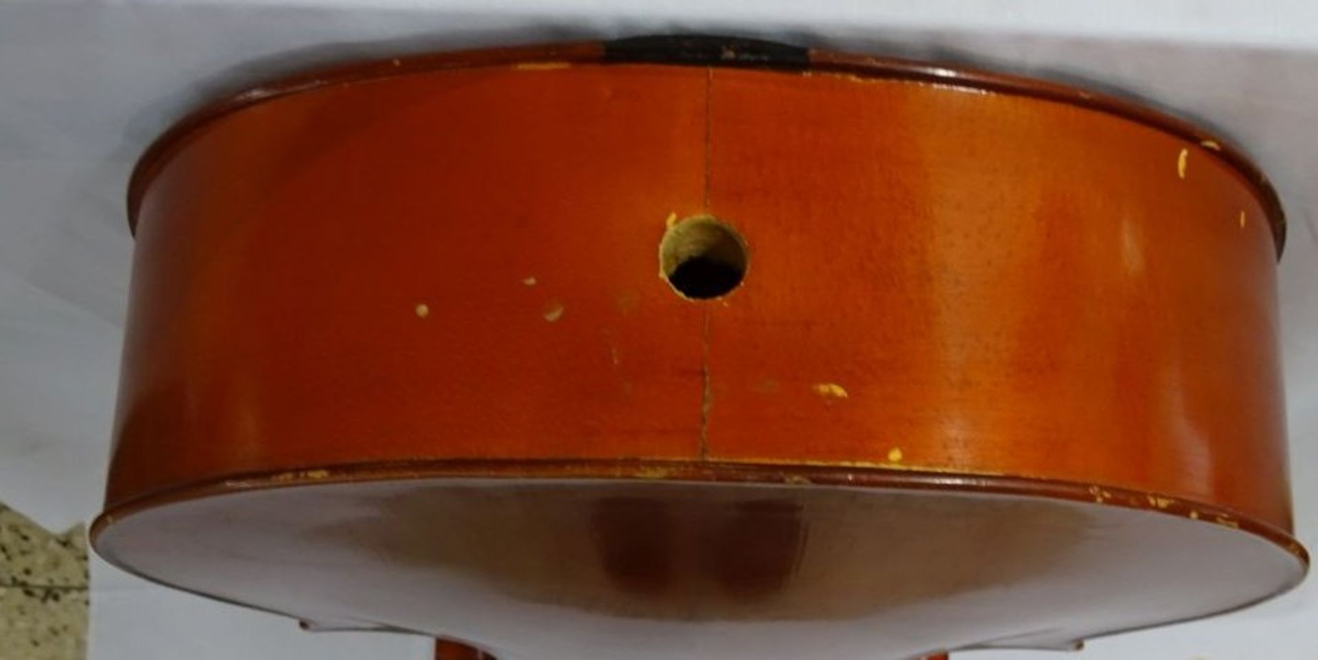 Violoncello, restaurierungs bedürftig, Korpus keine Risse, H-122cm.- - -22.61 % buyer's premium on - Bild 6 aus 7