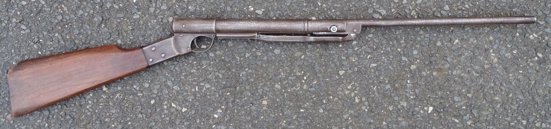 altes Luftdruckgewehr "Diana", Alters-u. Gebrauchsspuren, L-87 cm,- - -22.61 % buyer's premium on