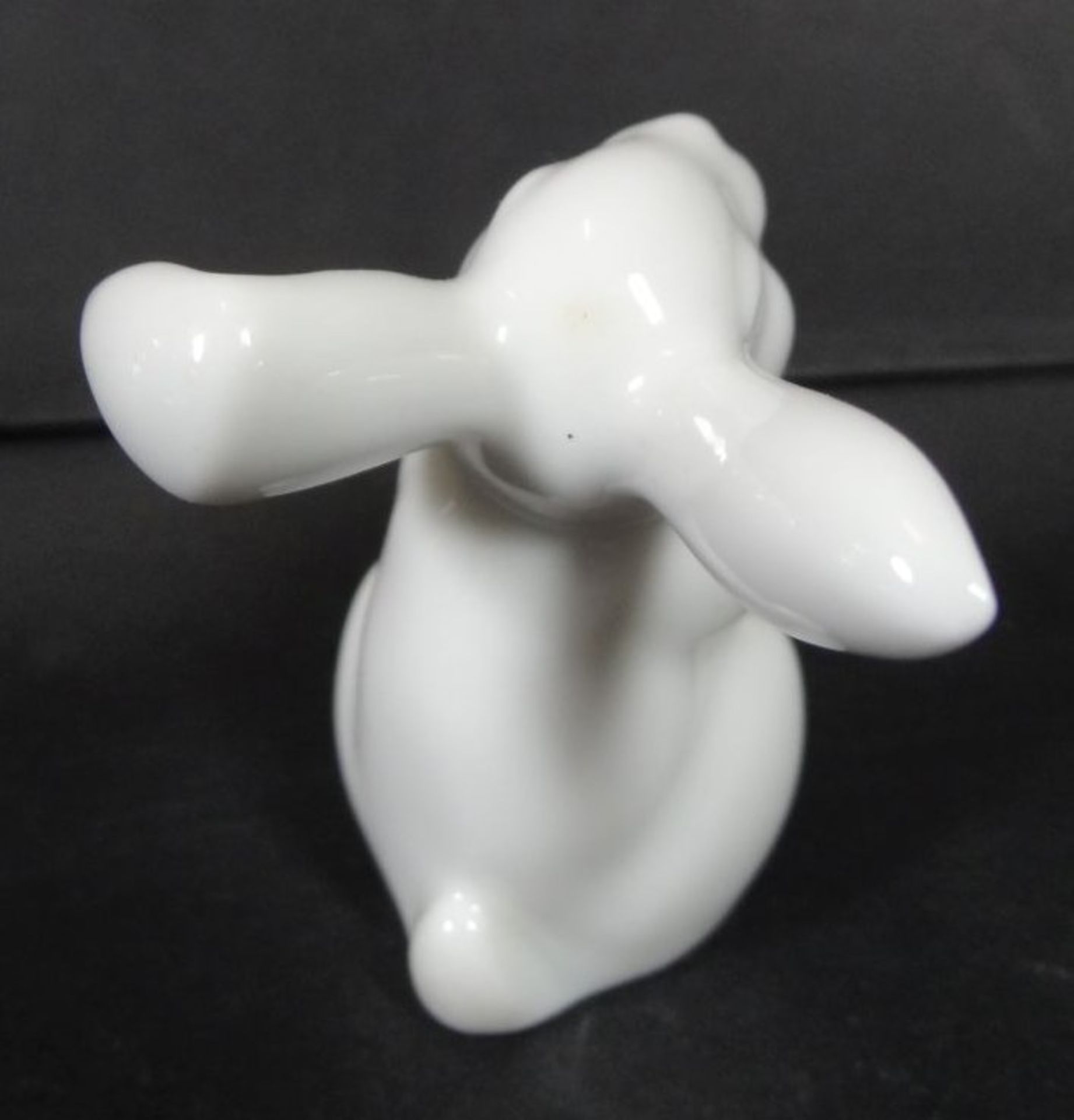 kl. lachender Hase "Rosenthal" weiss, H-5 cm- - -22.61 % buyer's premium on the hammer priceVAT - Bild 3 aus 5