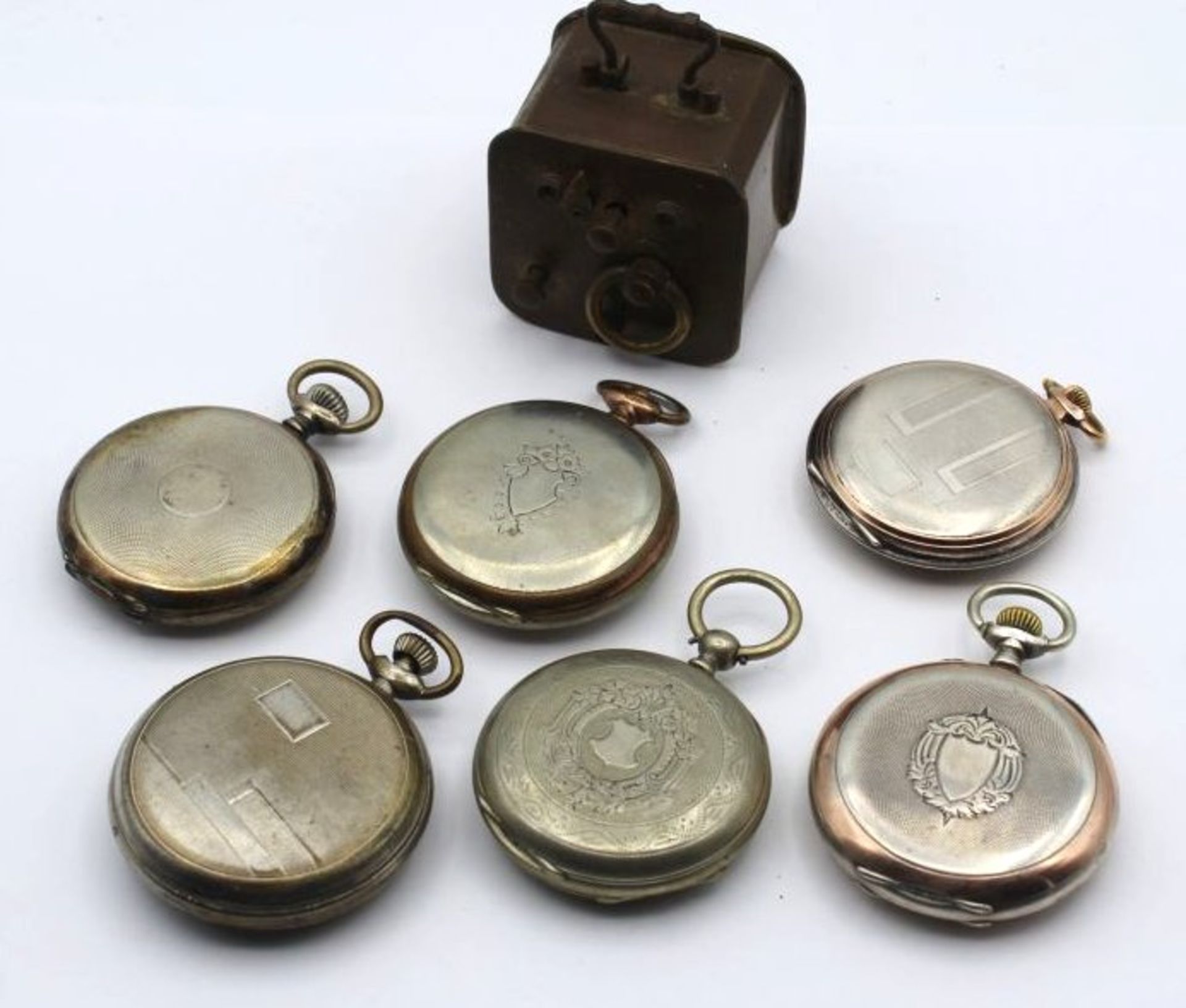 Konvolut von 6 alten Taschenuhren, alle defekt, mesit Silbergehäuse, sowie kl. defekter - Bild 2 aus 2