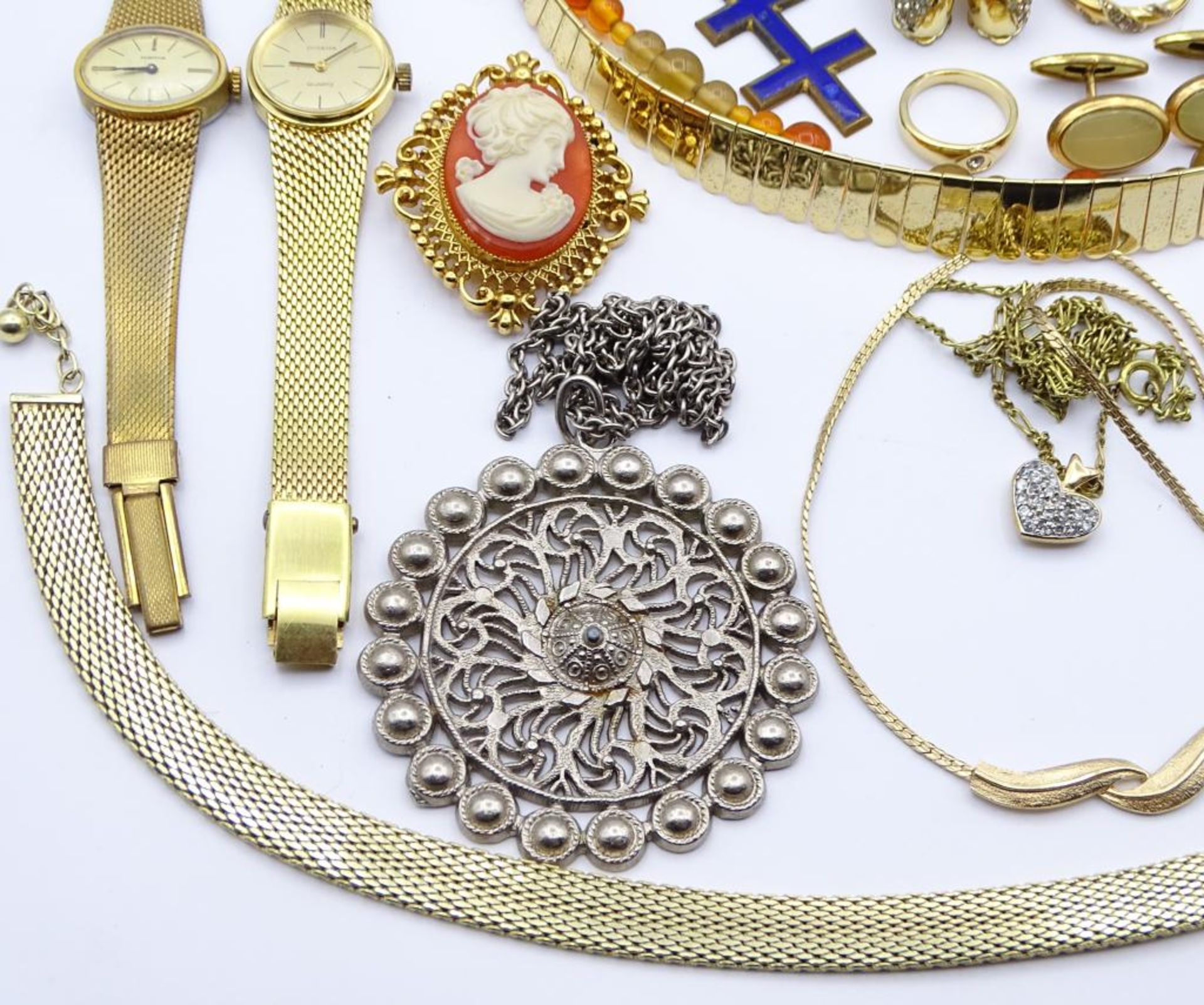 Konvolut div. Modeschmuck + zwei Armbanduhren und eine Silber Brosche mit Perlen,Dugena und Gama-( - Bild 4 aus 10