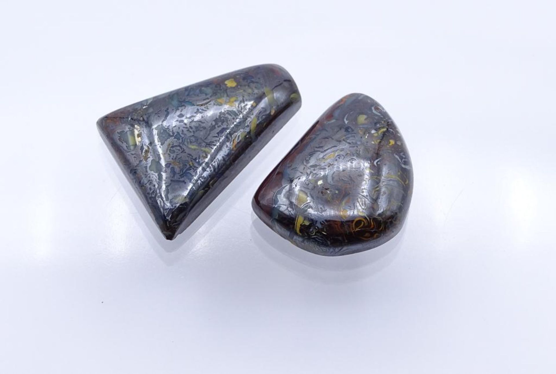 Koroit Boulder Opal, zus. 84,7ct- - -22.61 % buyer's premium on the hammer priceVAT margin scheme,