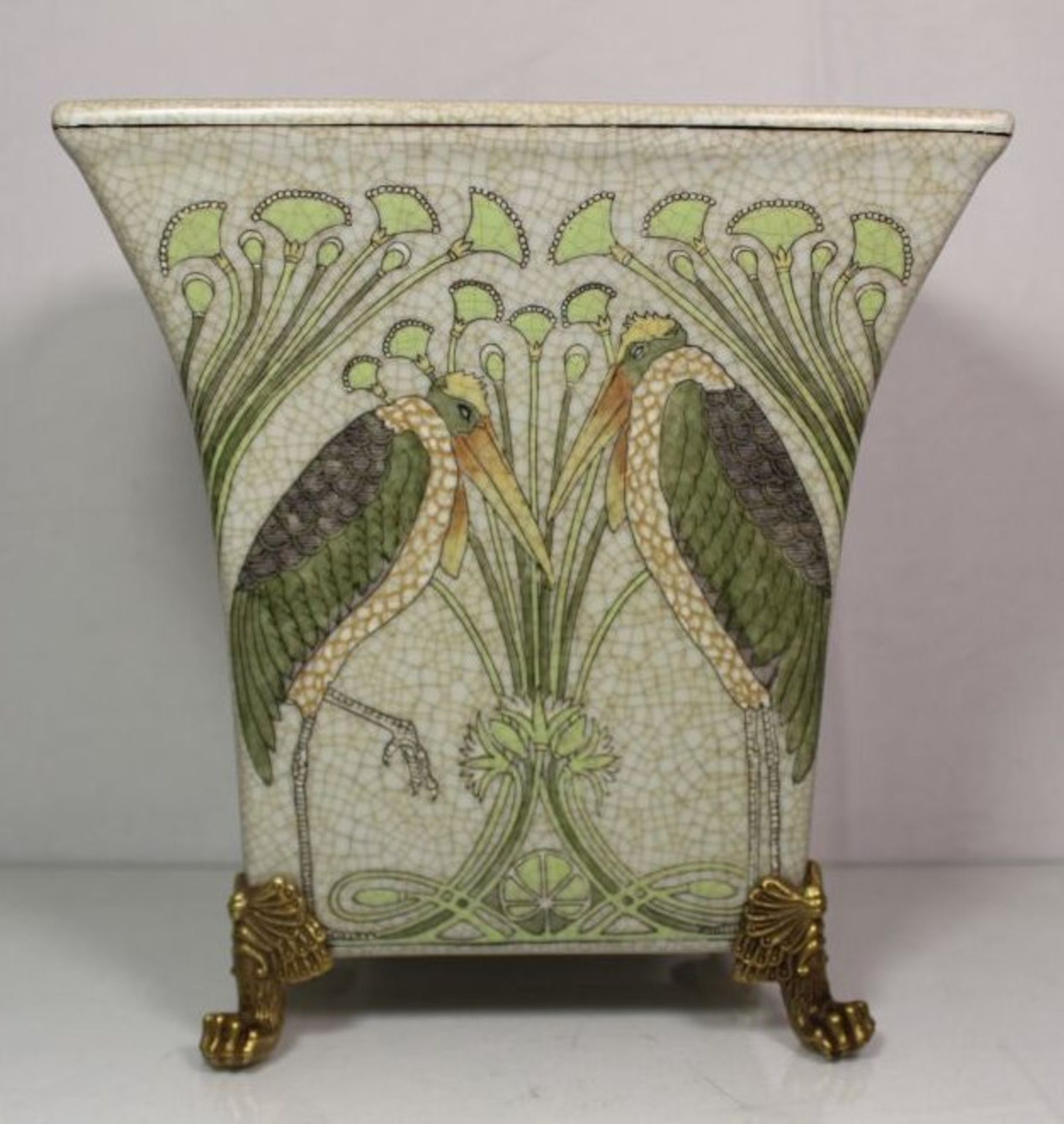 Vase, Bronzefüsse, Marabou-Dekor, gemarkt "JBT 1906", im Jugendstil, H-21,5cm B-21cm T-16cm.- - -