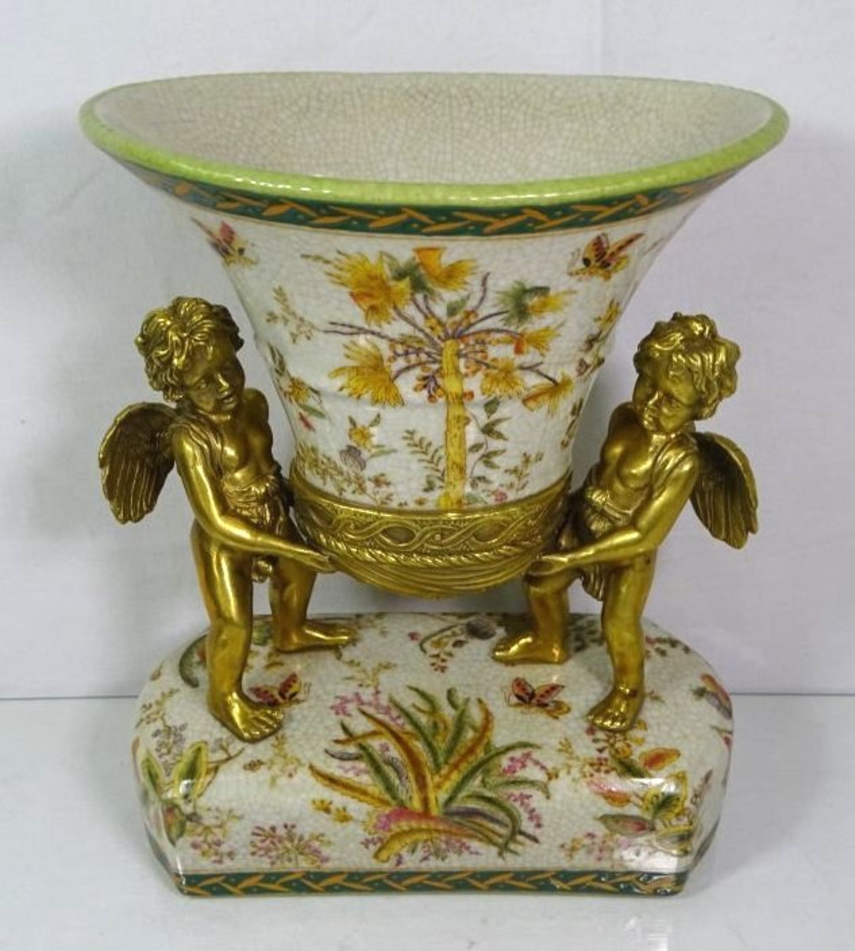 Vase getragen von 2 Bronze Putti, florale Bemalung, gemarkt, 20. Jhd., H-26cm B-24cm T-16cm.- - - - Bild 2 aus 4