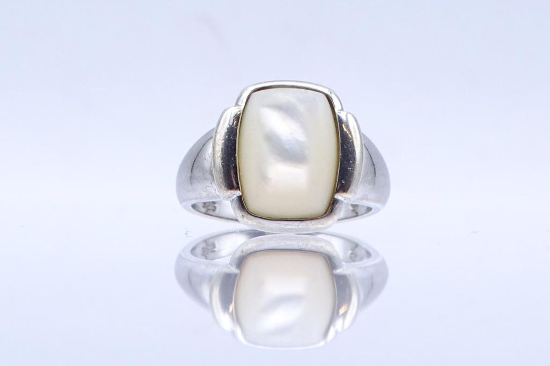 Perlmutt-Silber-Ring,Silber 925/000, 6,6gr., RG 59- - -22.61 % buyer's premium on the hammer
