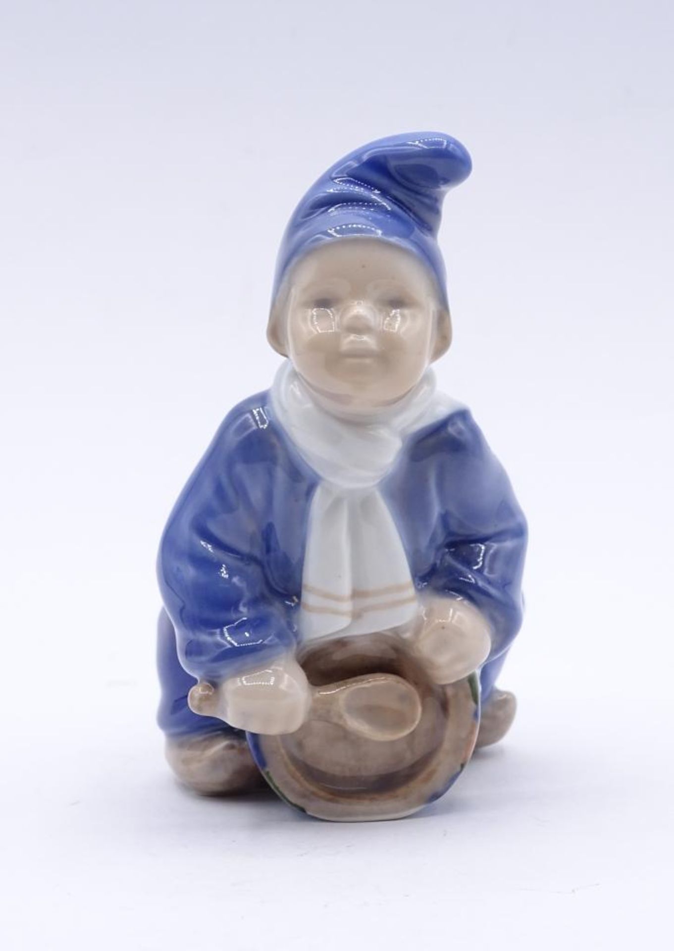 Royal Copenhagen Figur ,Trommler, Nr. 3647, H-9,5cm- - -22.61 % buyer's premium on the hammer