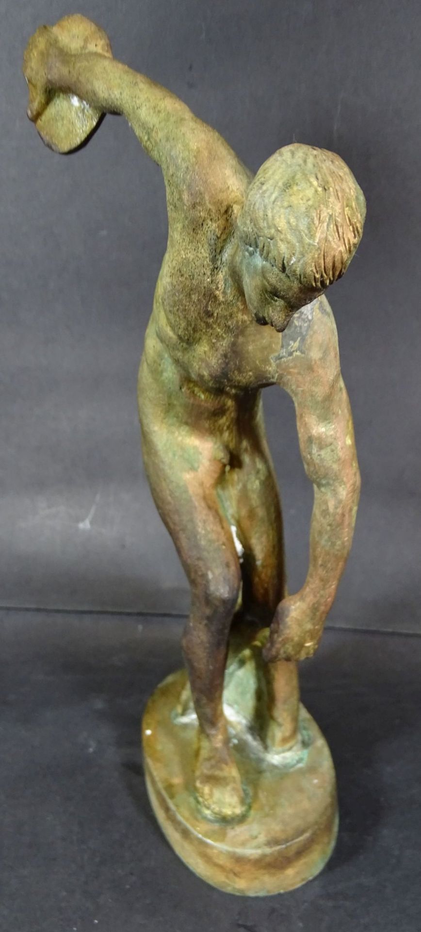 alte Disobulus Figur aus Bronze nach antiken Vorbild, Patina und Altersspuren, H-25 cm,- - -22. - Bild 4 aus 5