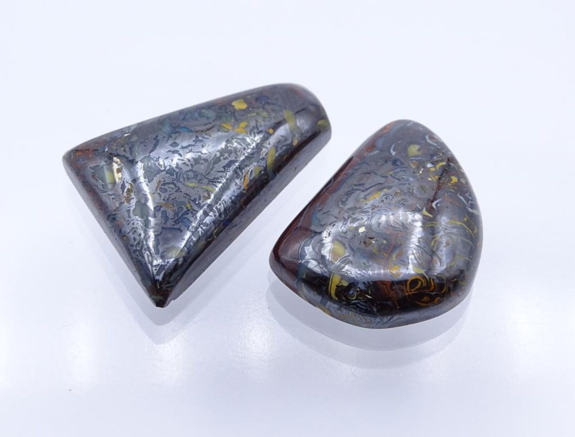 Koroit Boulder Opal, zus. 84,7ct- - -22.61 % buyer's premium on the hammer priceVAT margin scheme, - Bild 2 aus 4