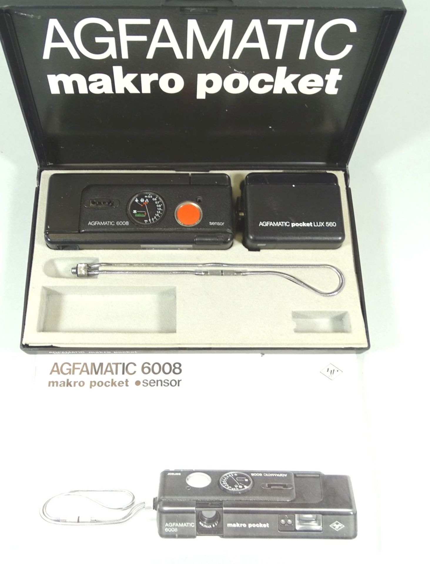 Fotoapparat mit Blitz Agfamatic makro pocket in Kasten- - -22.61 % buyer's premium on the hammer