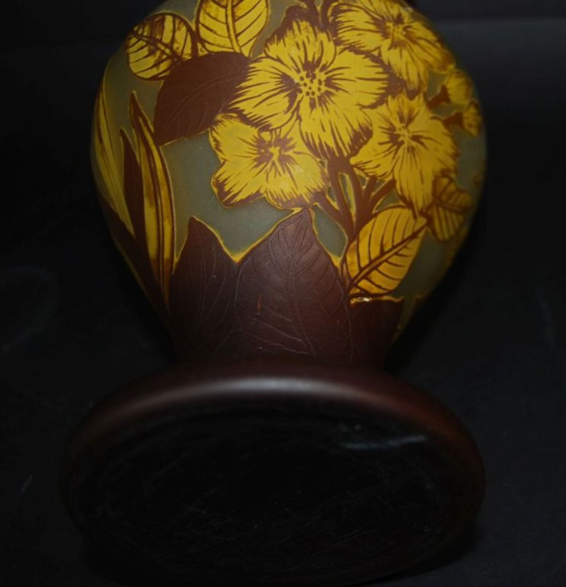Jugendstil-Vase, signiert Tip Gallè, überfangen und geschnittenes florales Dekor, Mitte 20.Jhd., H- - Bild 3 aus 7