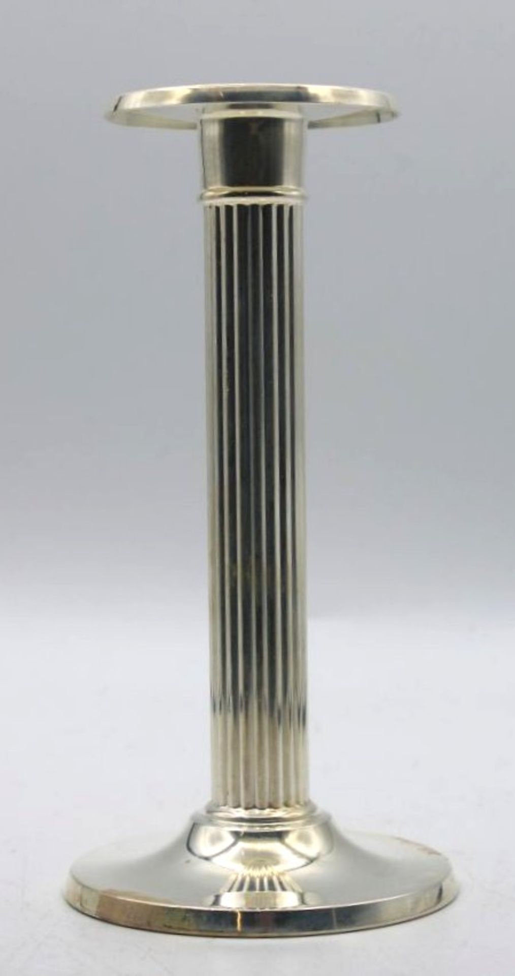 hoher Leuchter, 925er Silber, gefüllter Stand, 207,9gr., H-16cm.- - -22.61 % buyer's premium on
