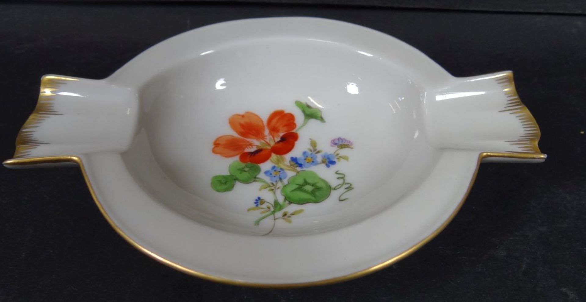 Aschenbecher "Meissen" Feldblumen, 1.Wahl, 14x9 cm, 1.Wahl- - -22.61 % buyer's premium on the hammer - Bild 2 aus 4